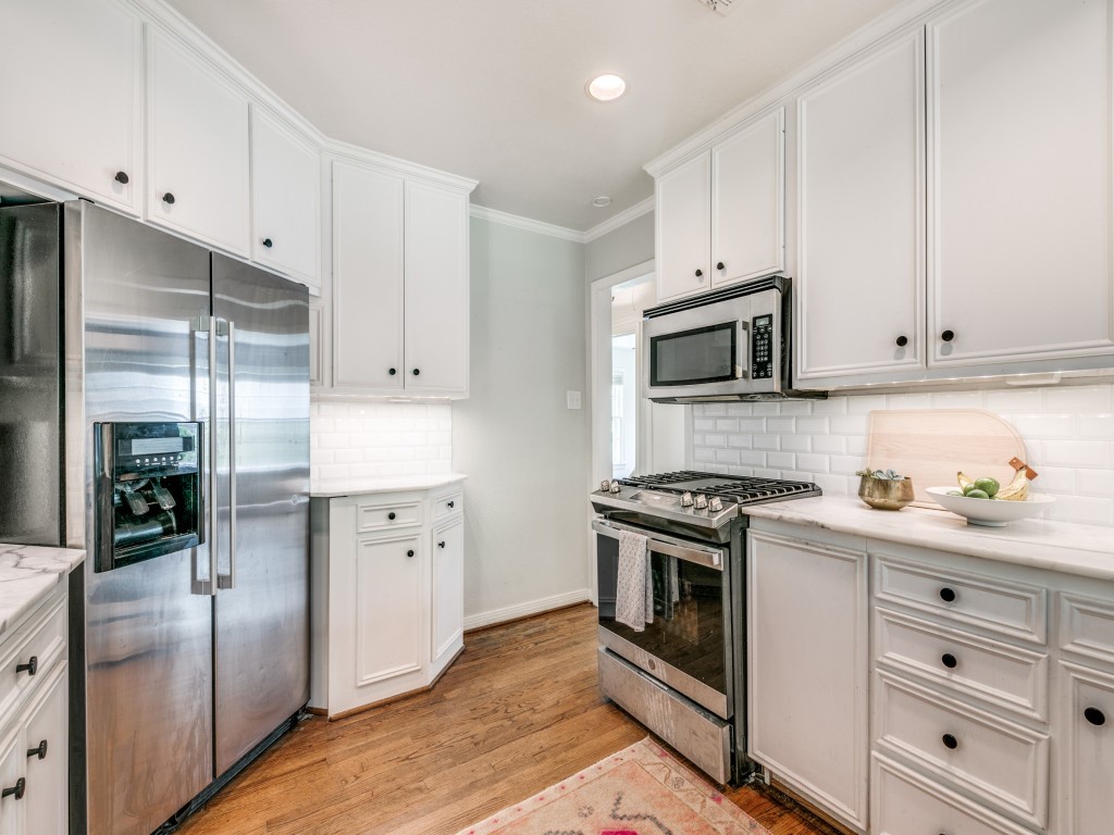 9419 Peninsula Drive Dallas TX 75218