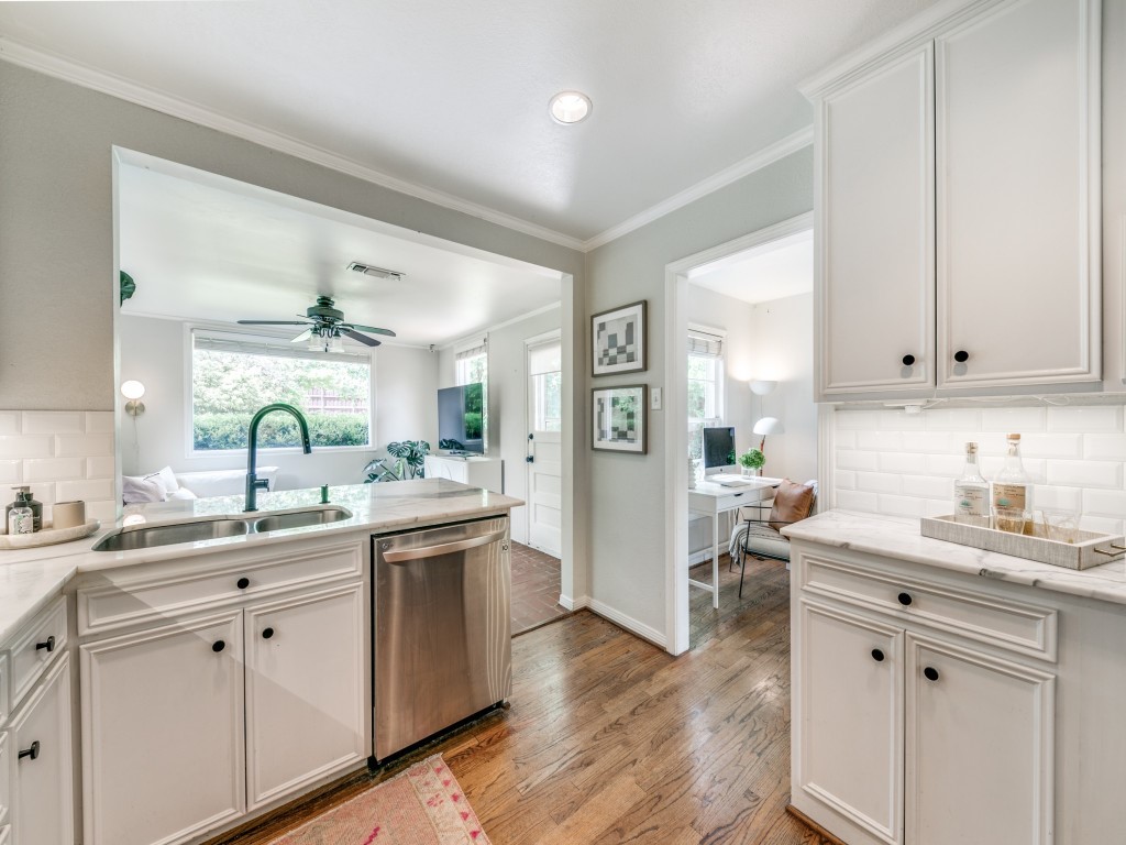 9419 Peninsula Drive Dallas TX 75218