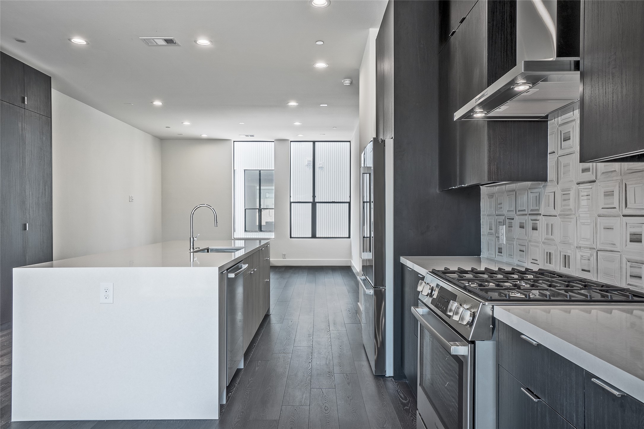 4322 Roseland Avenue Dallas TX 75204