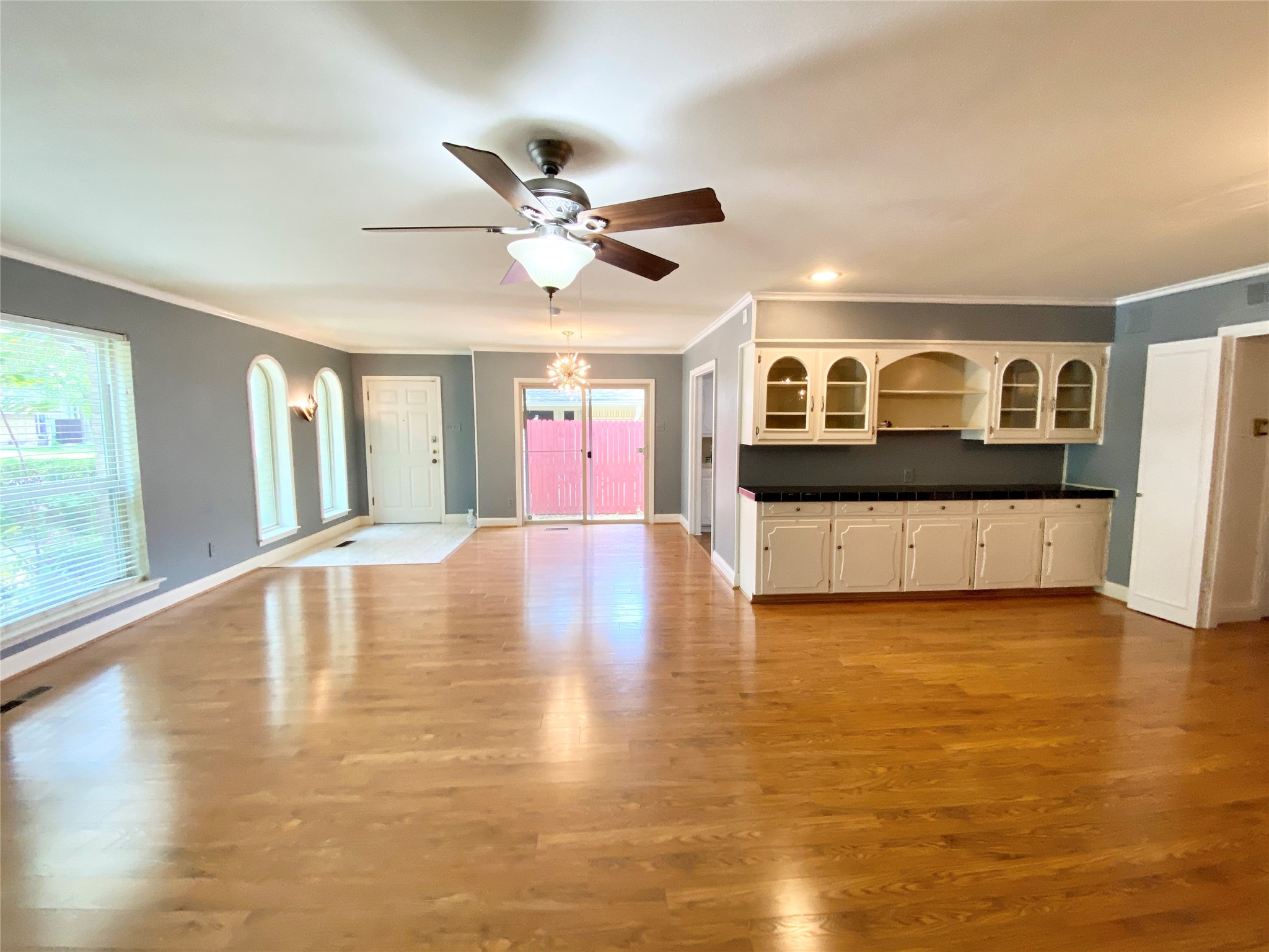 13318 Southview Lane Dallas TX 75240