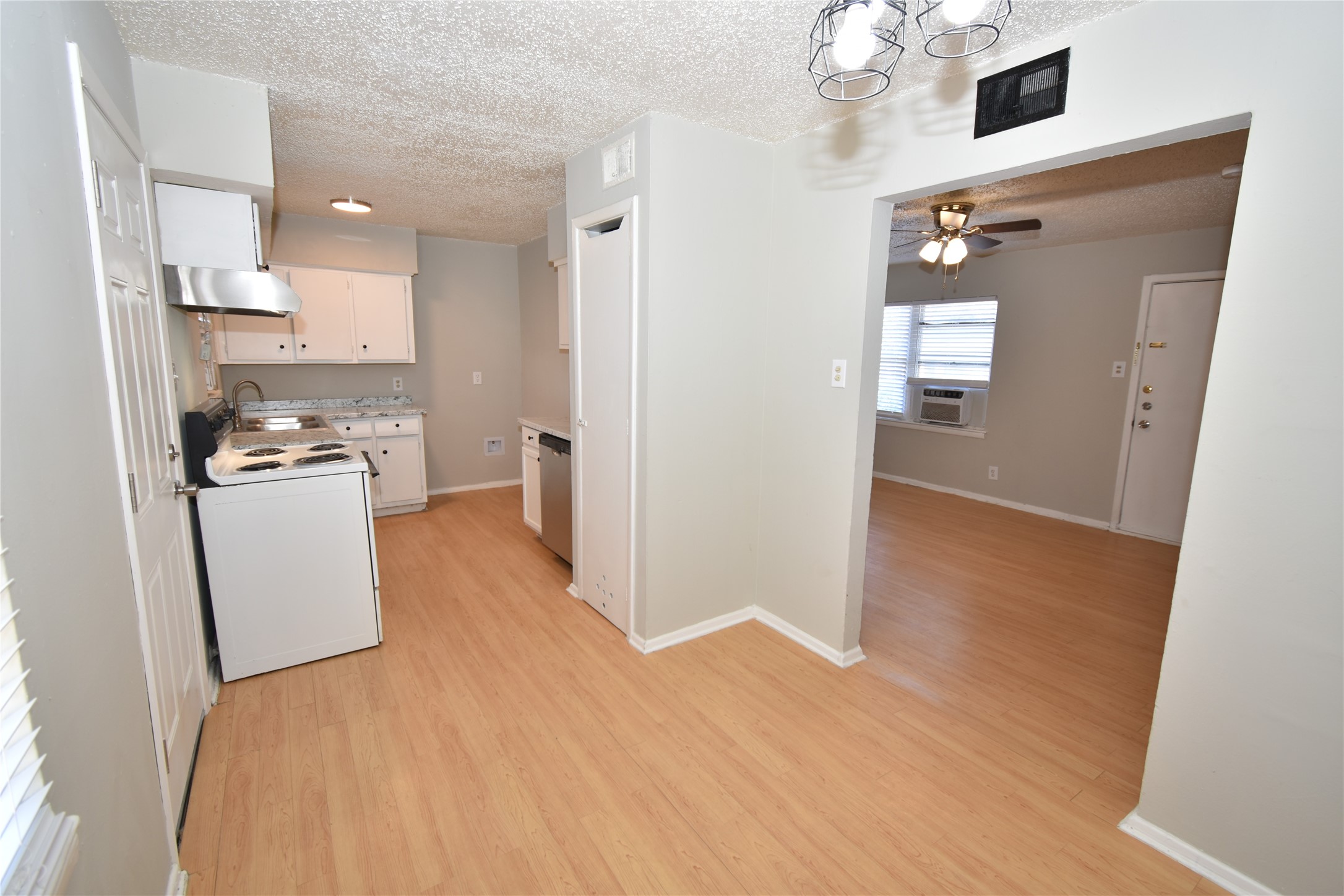 1206 Belvedere Drive Arlington TX 76010