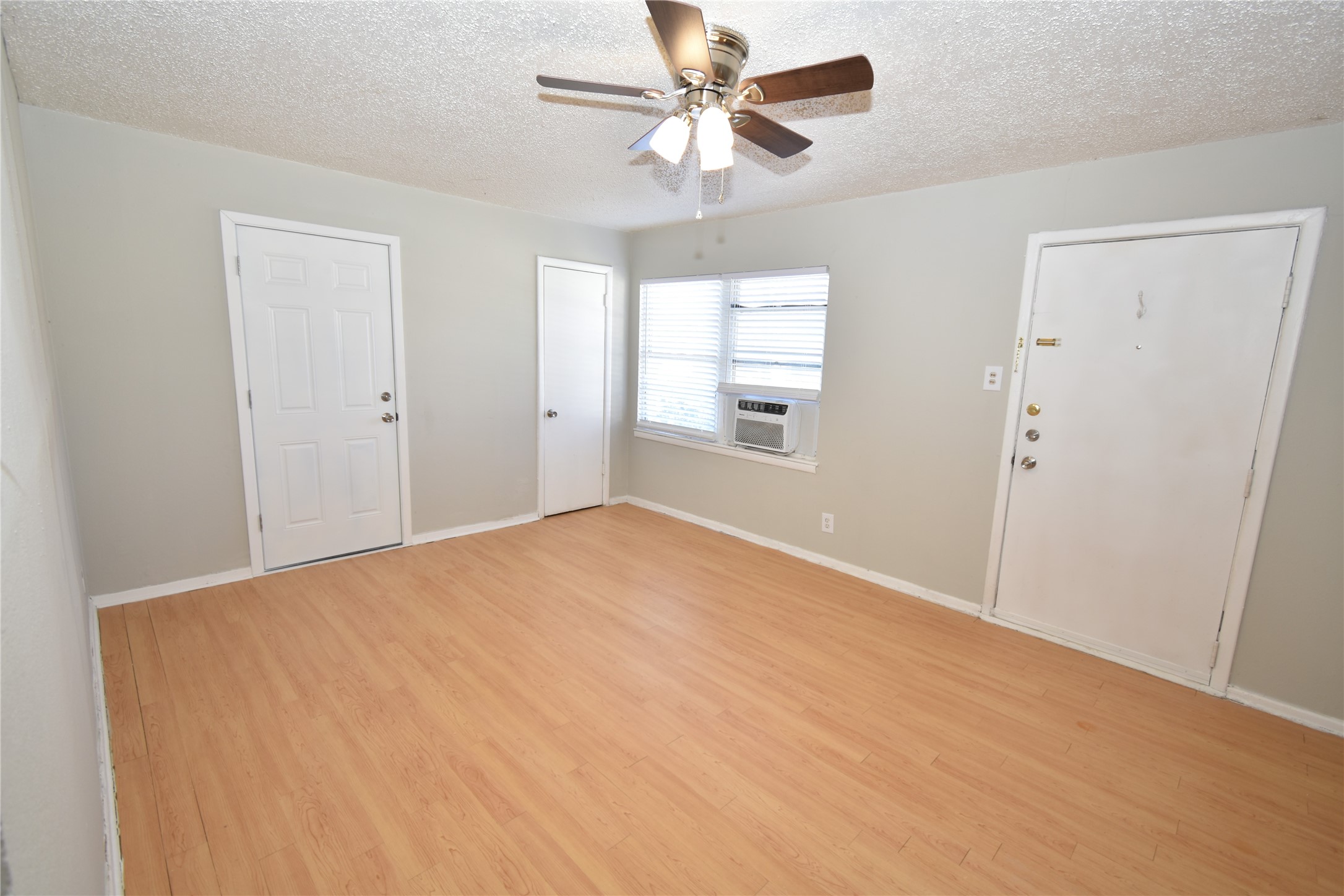 1206 Belvedere Drive Arlington TX 76010
