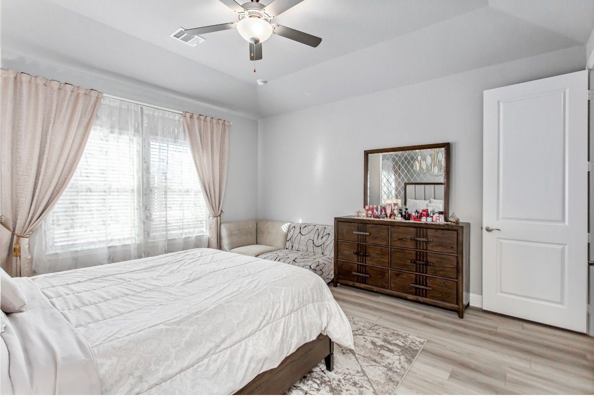 2437 Pinnacle Place Corinth TX 76210