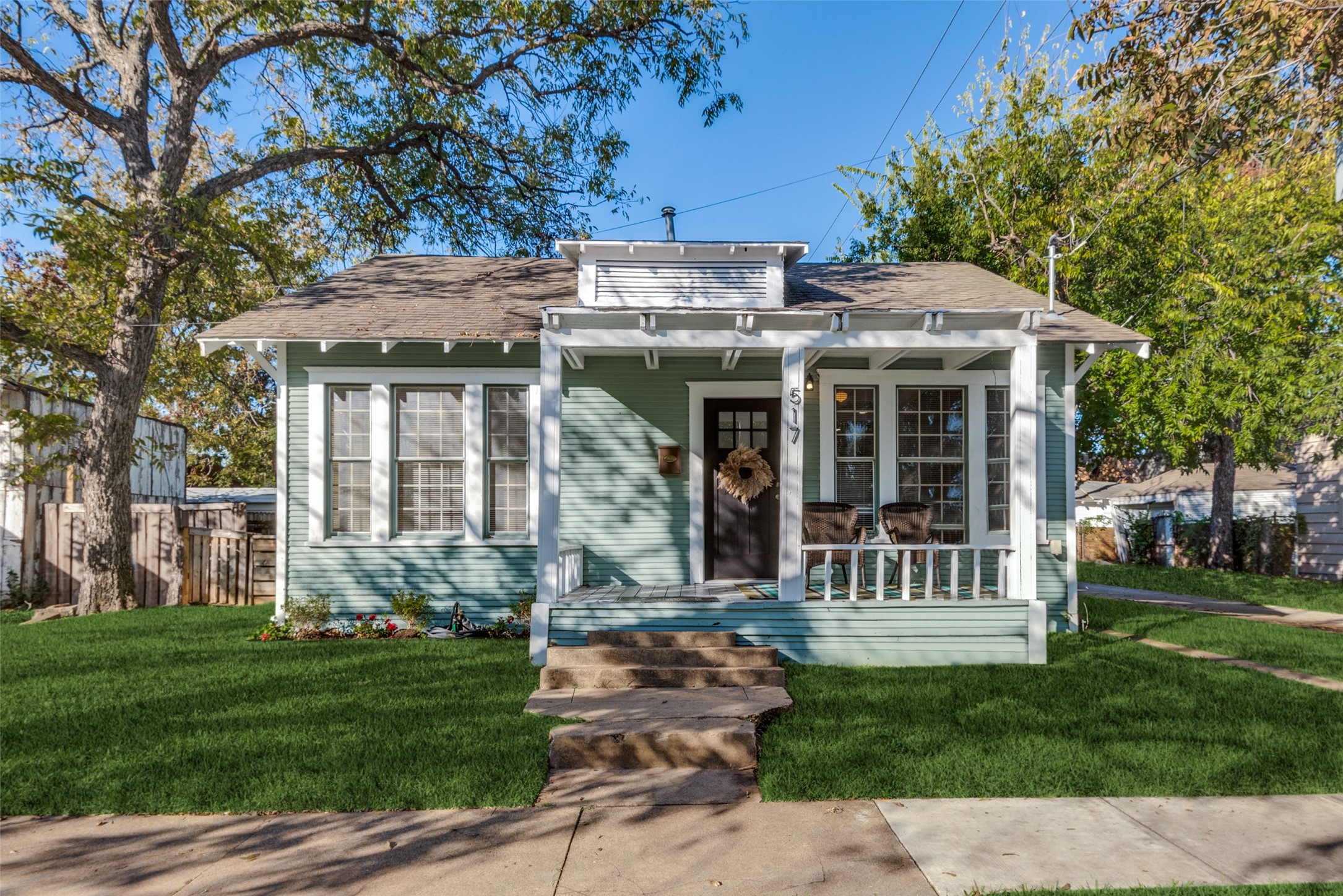 517 S Vernon Avenue Dallas TX 75208