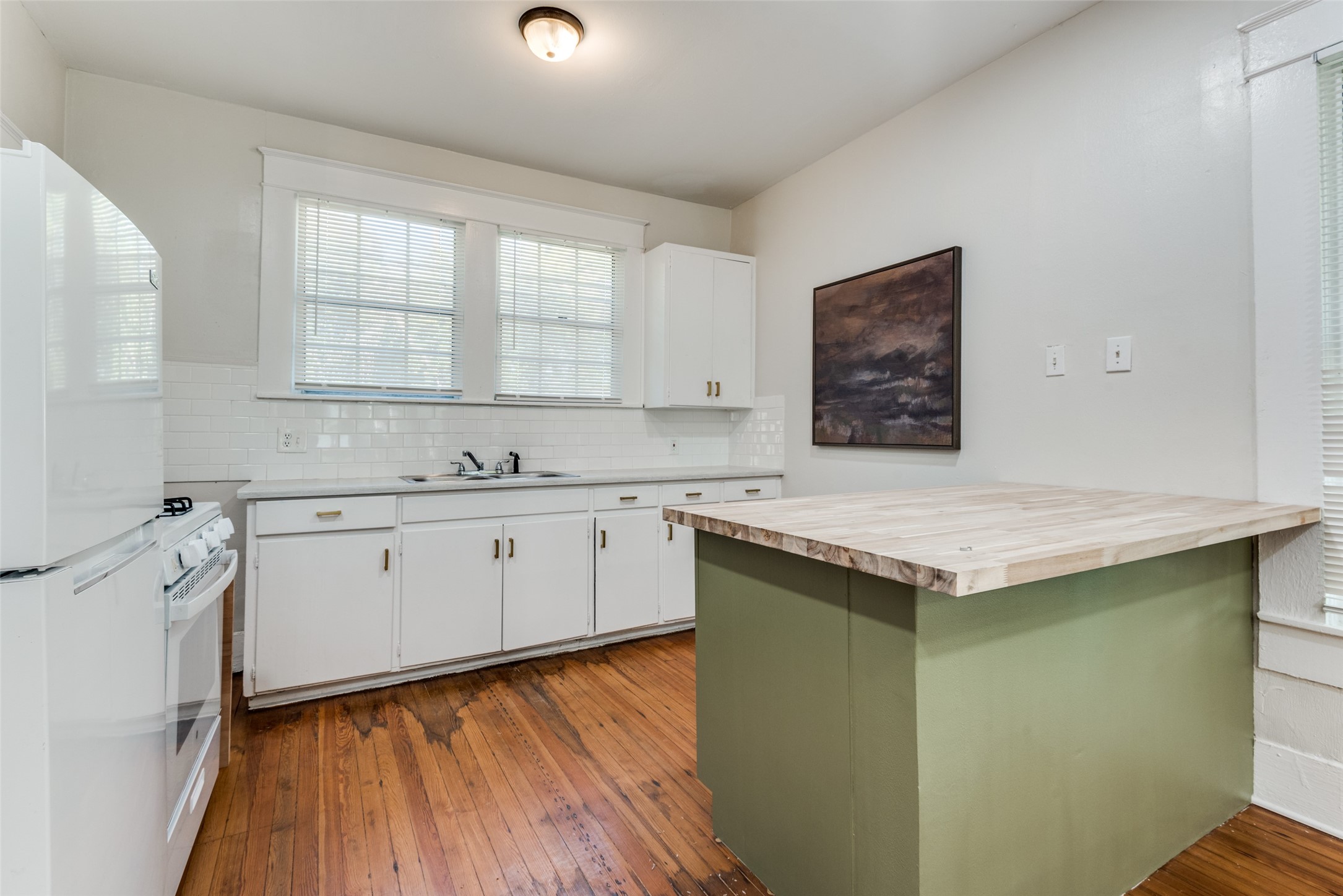 517 S Vernon Avenue Dallas TX 75208