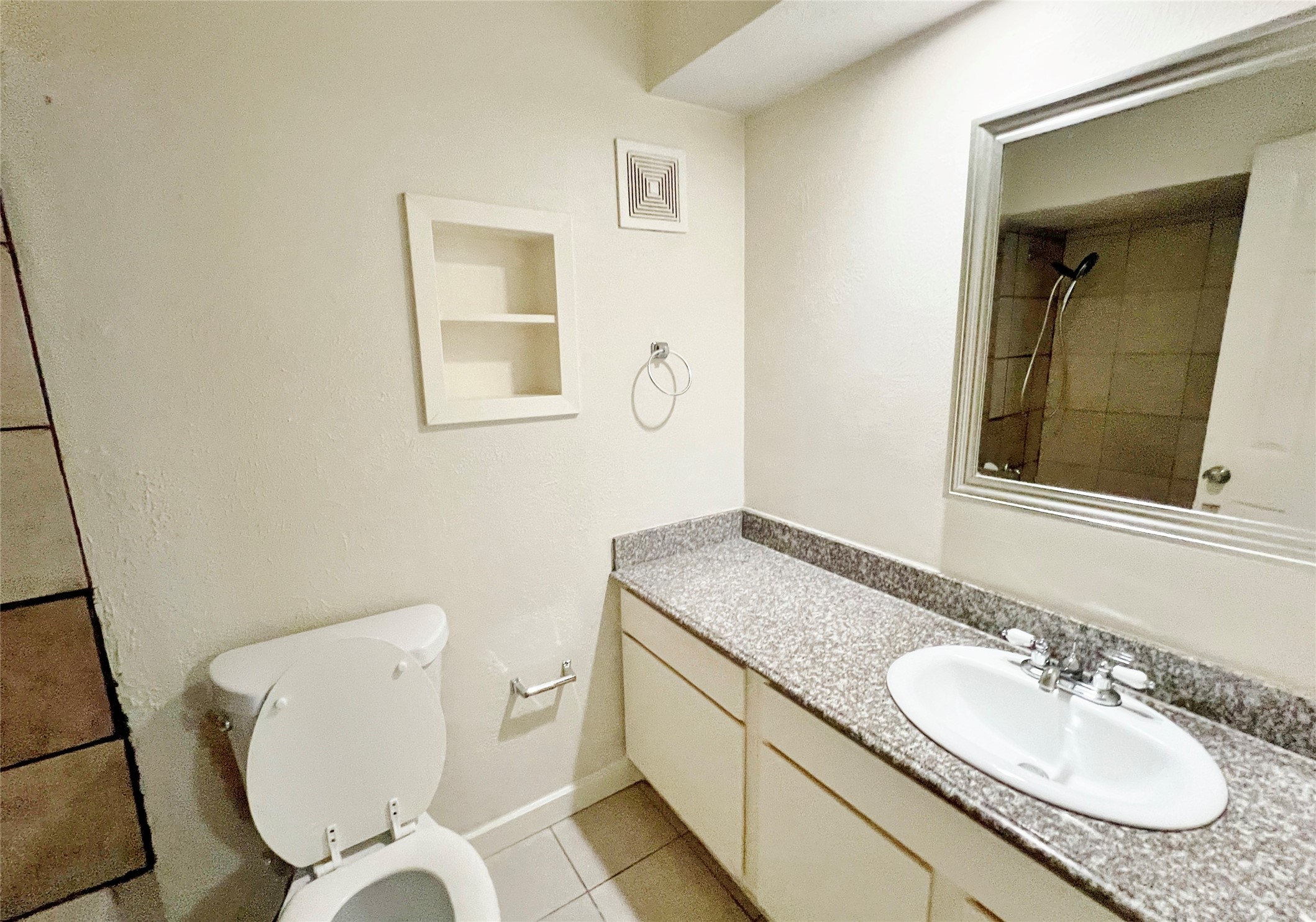 725 Cain Street Lake Dallas TX 75065