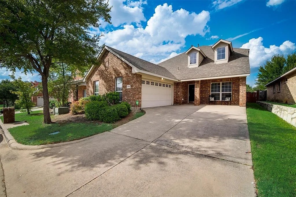 8300 Lonesome Spur Trail Mckinney TX 75070