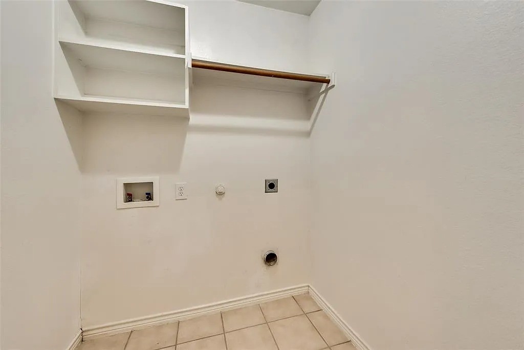 8300 Lonesome Spur Trail Mckinney TX 75070