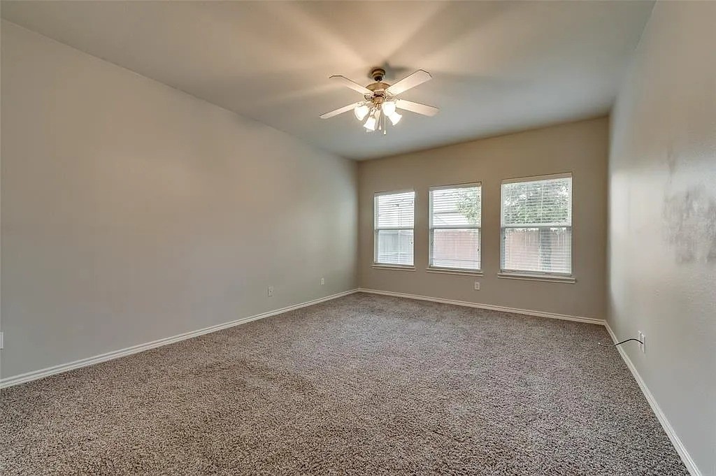 8300 Lonesome Spur Trail Mckinney TX 75070