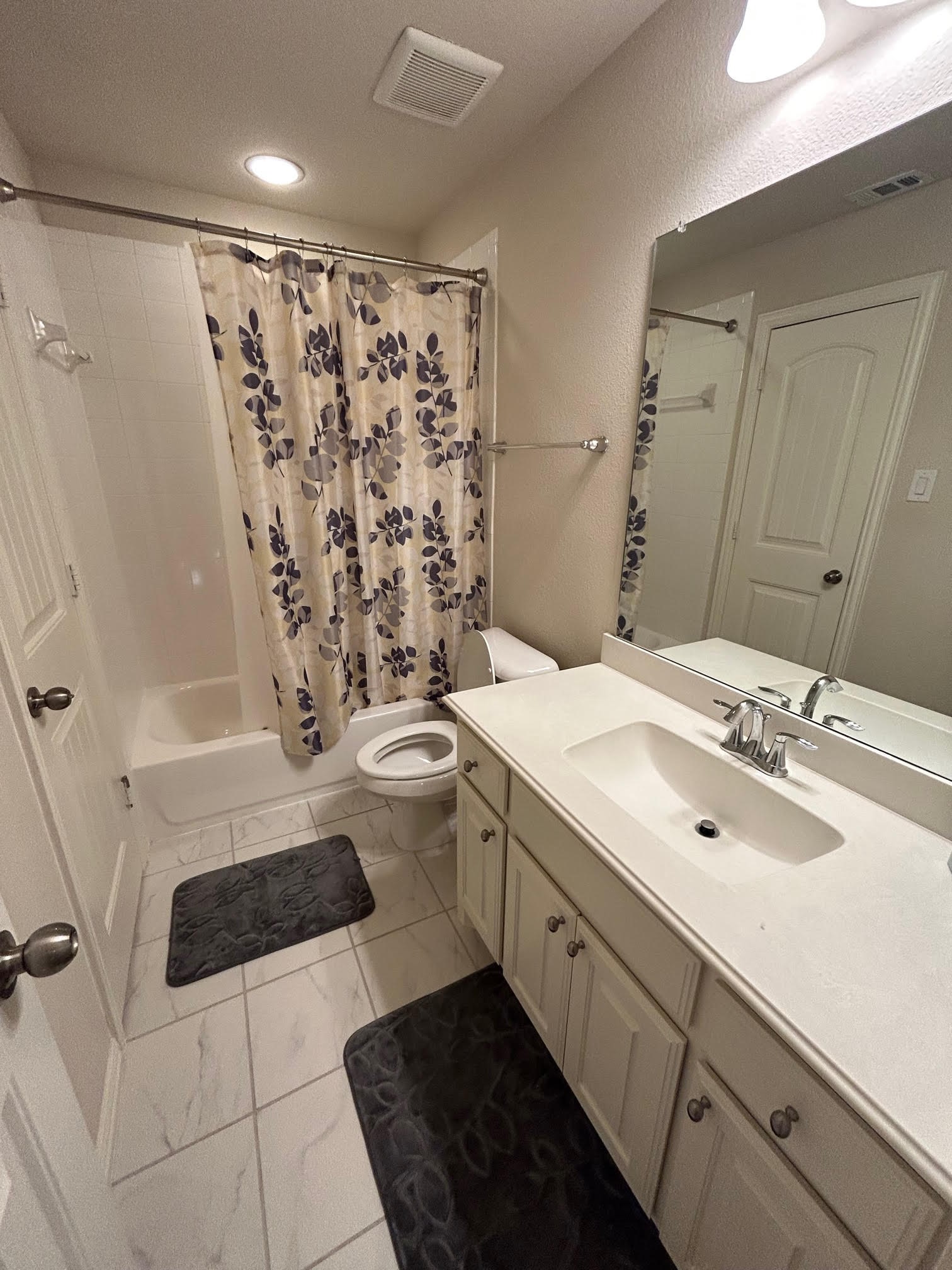 316 Warwick Boulevard Lewisville TX 75056
