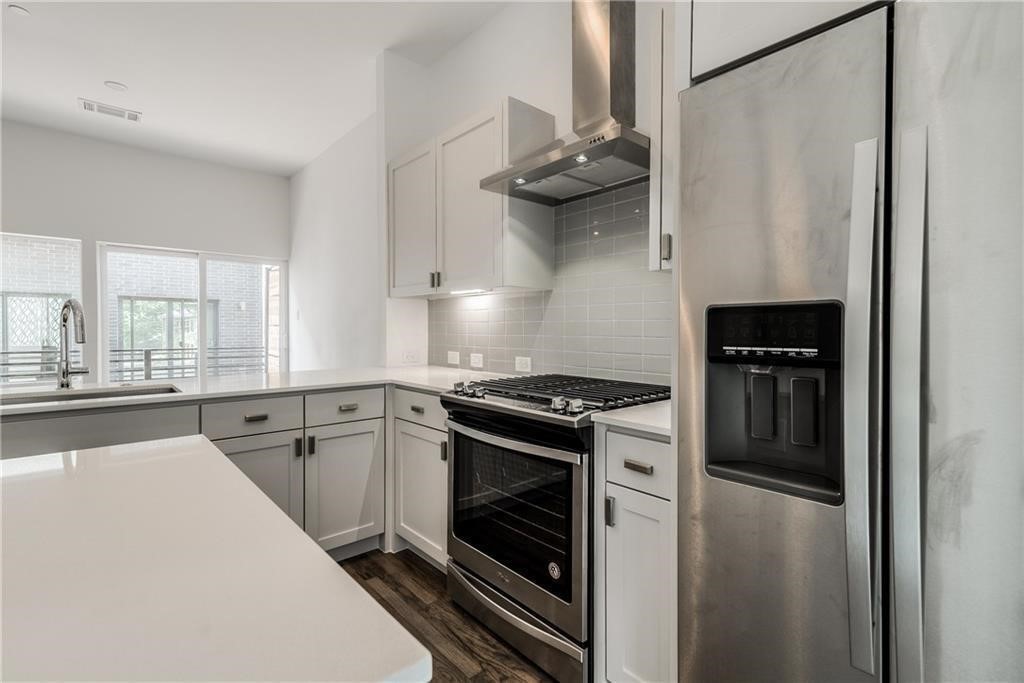 2290 N Fitzhugh Avenue Dallas TX 75204