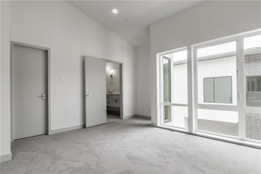 2290 N Fitzhugh Avenue Dallas TX 75204