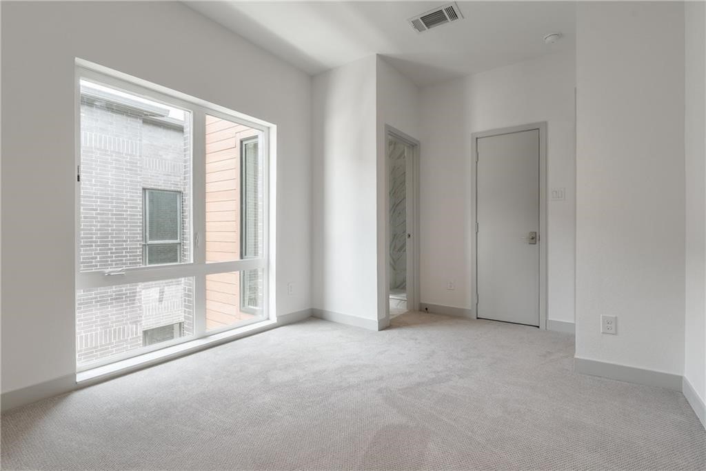 2290 N Fitzhugh Avenue Dallas TX 75204