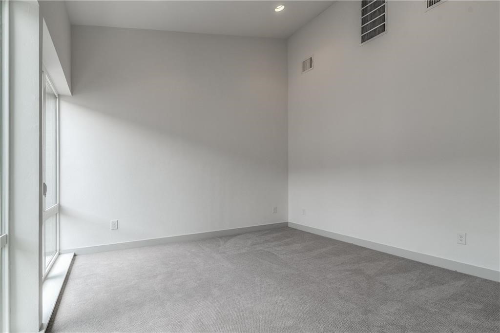 2290 N Fitzhugh Avenue Dallas TX 75204