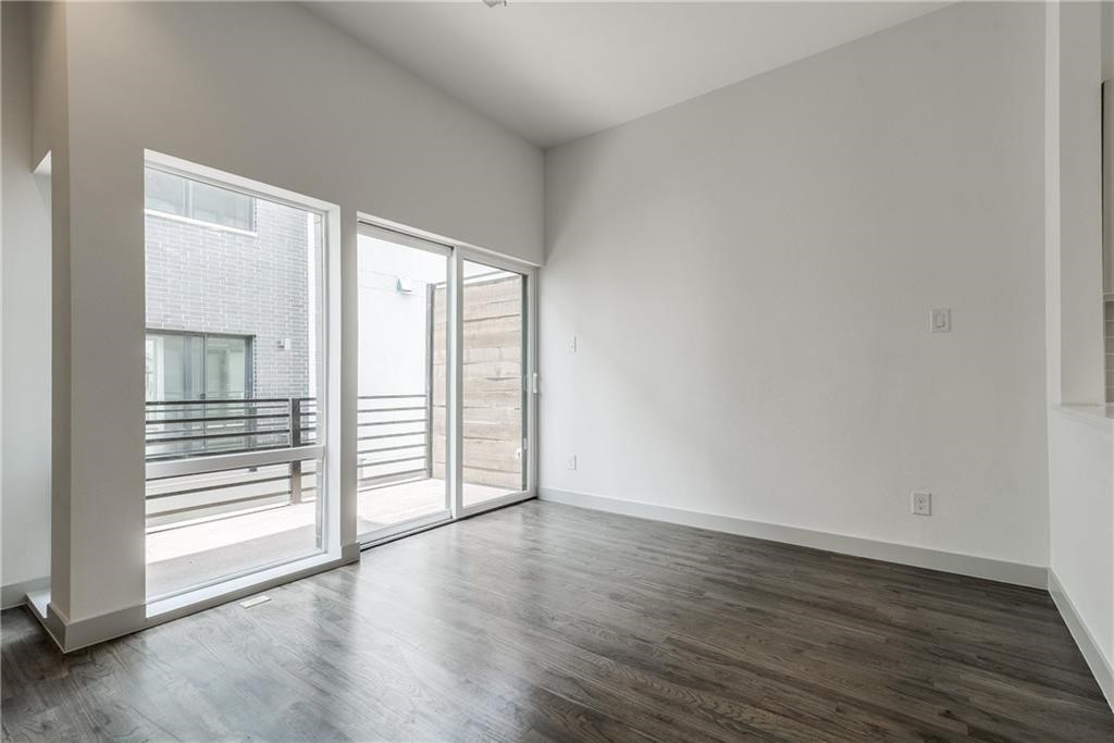2290 N Fitzhugh Avenue Dallas TX 75204