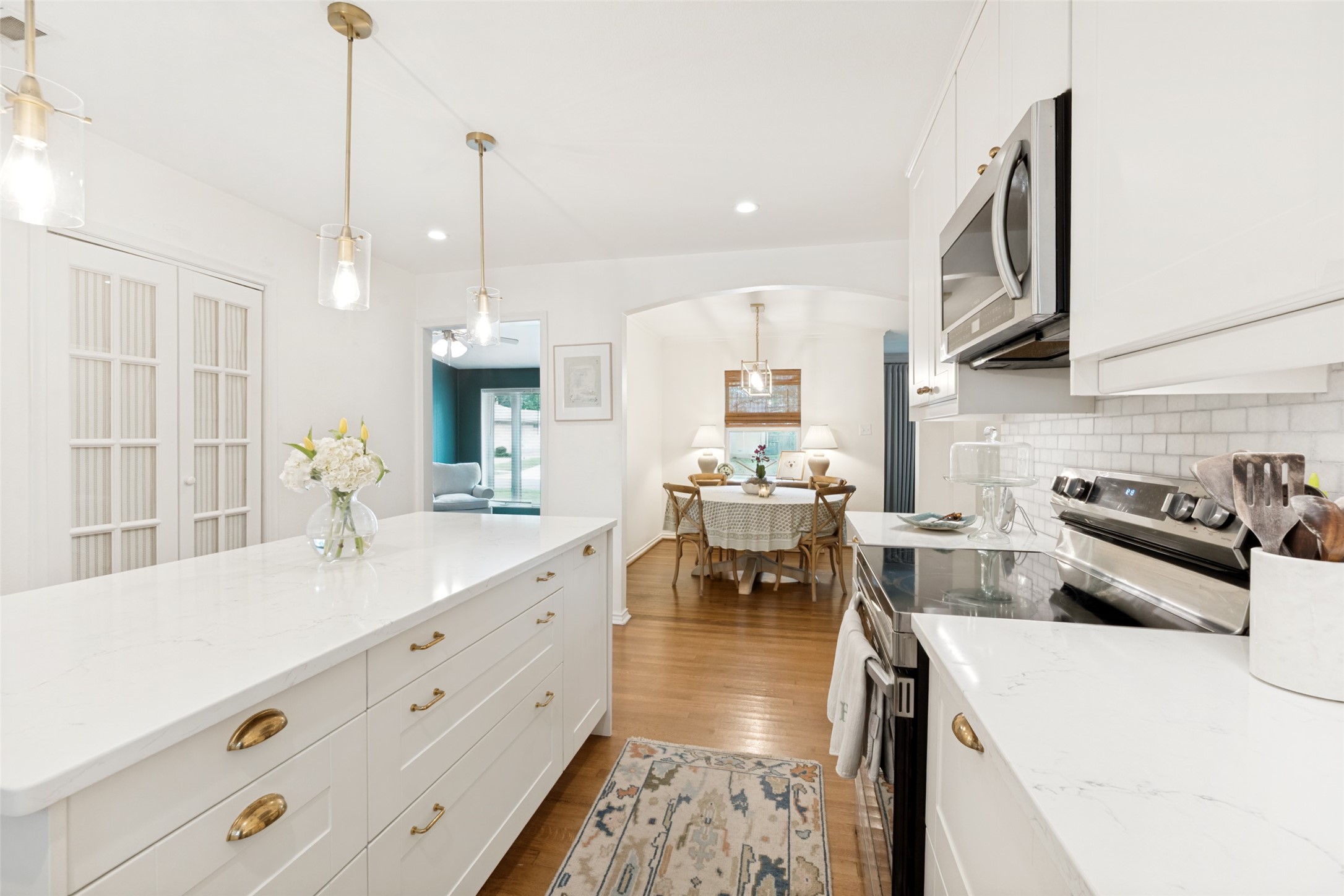 8911 Larchwood Drive Dallas TX 75238