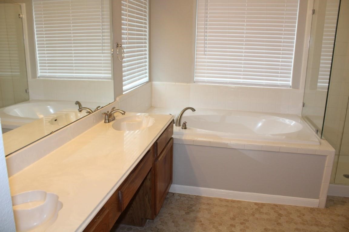 6213 Covington Drive Rowlett TX 75089