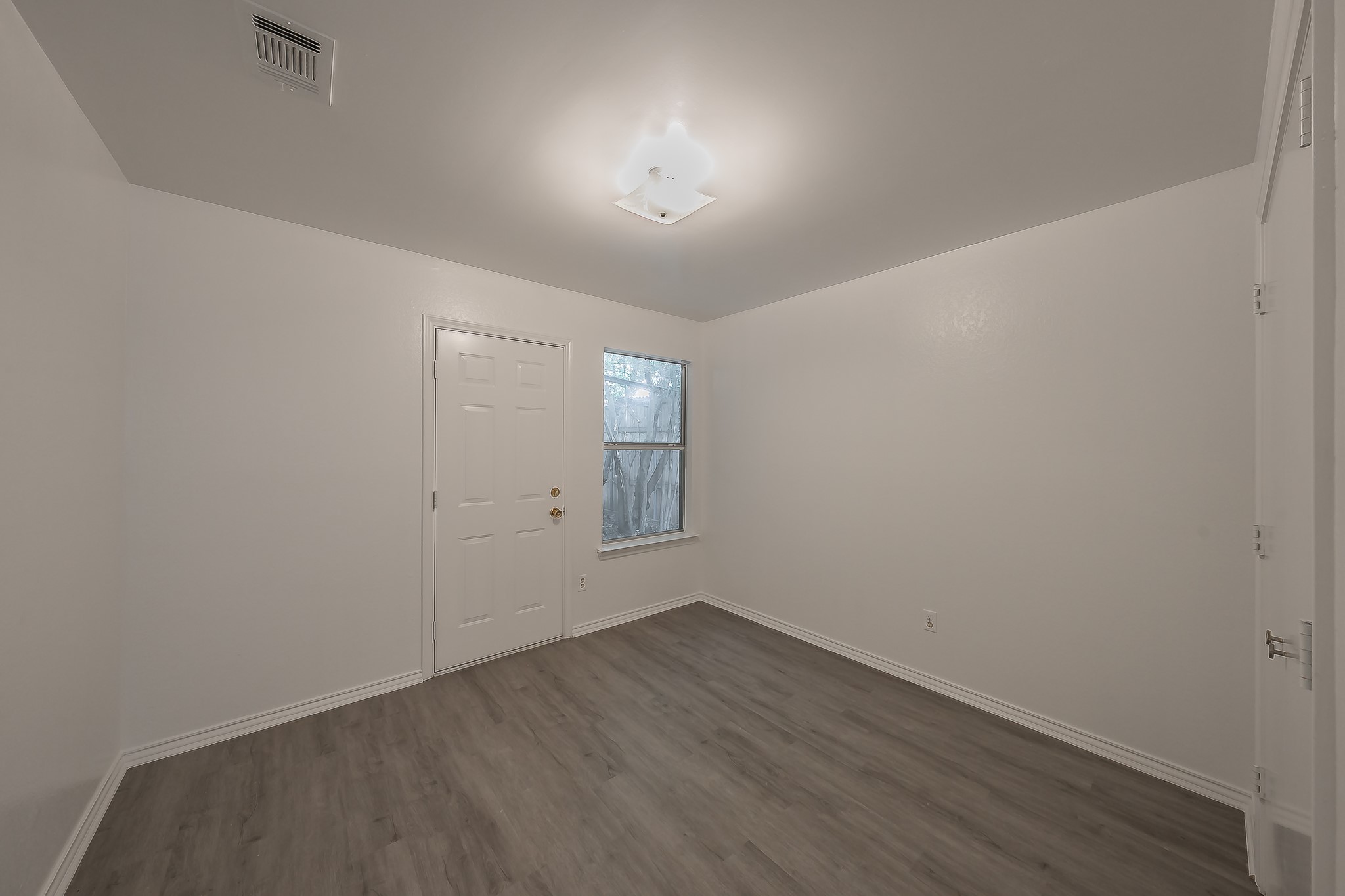 3031 Lela Street Irving TX 75061