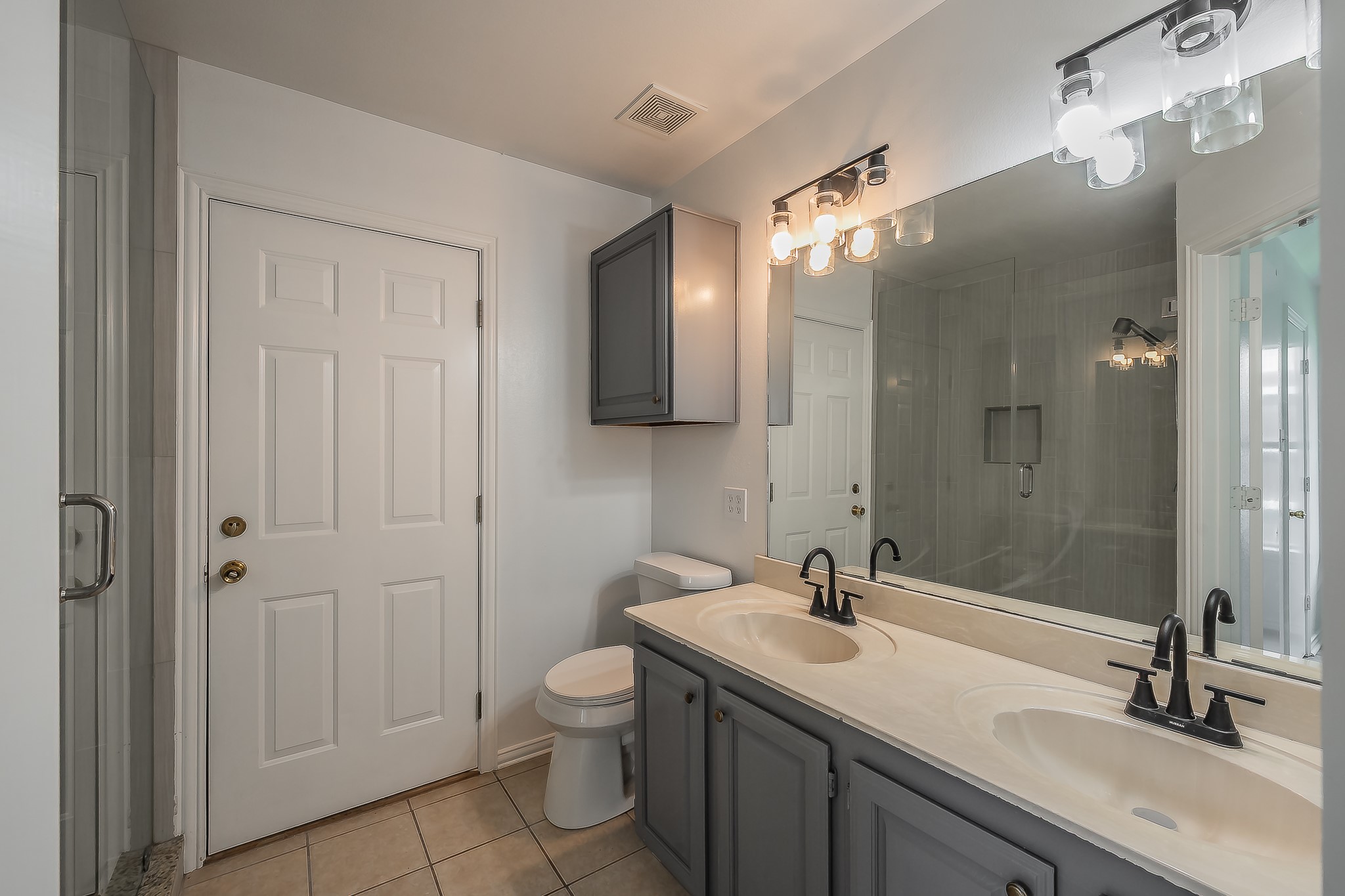 3031 Lela Street Irving TX 75061