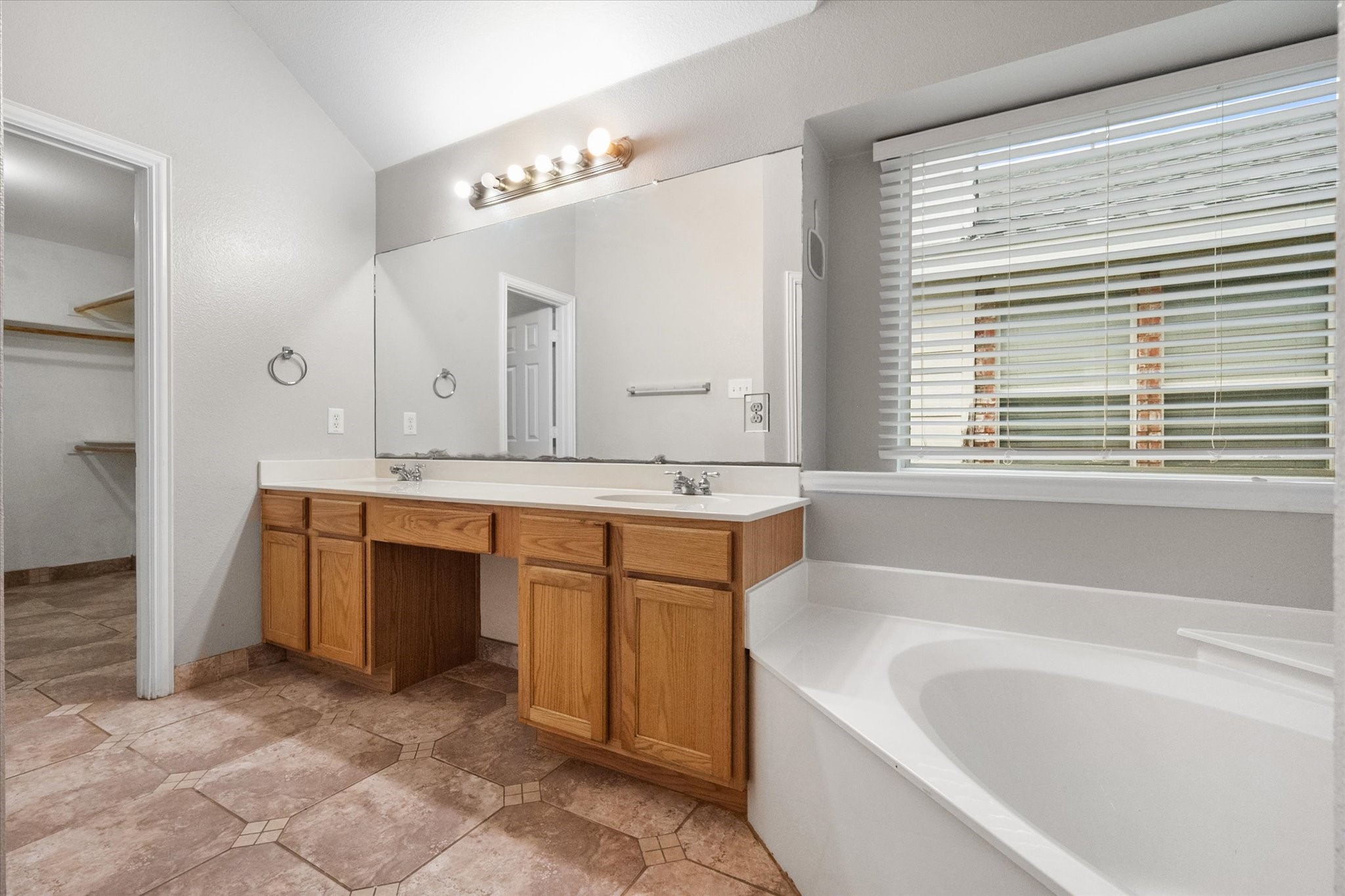 4412 Ridgeway Drive Mansfield TX 76063