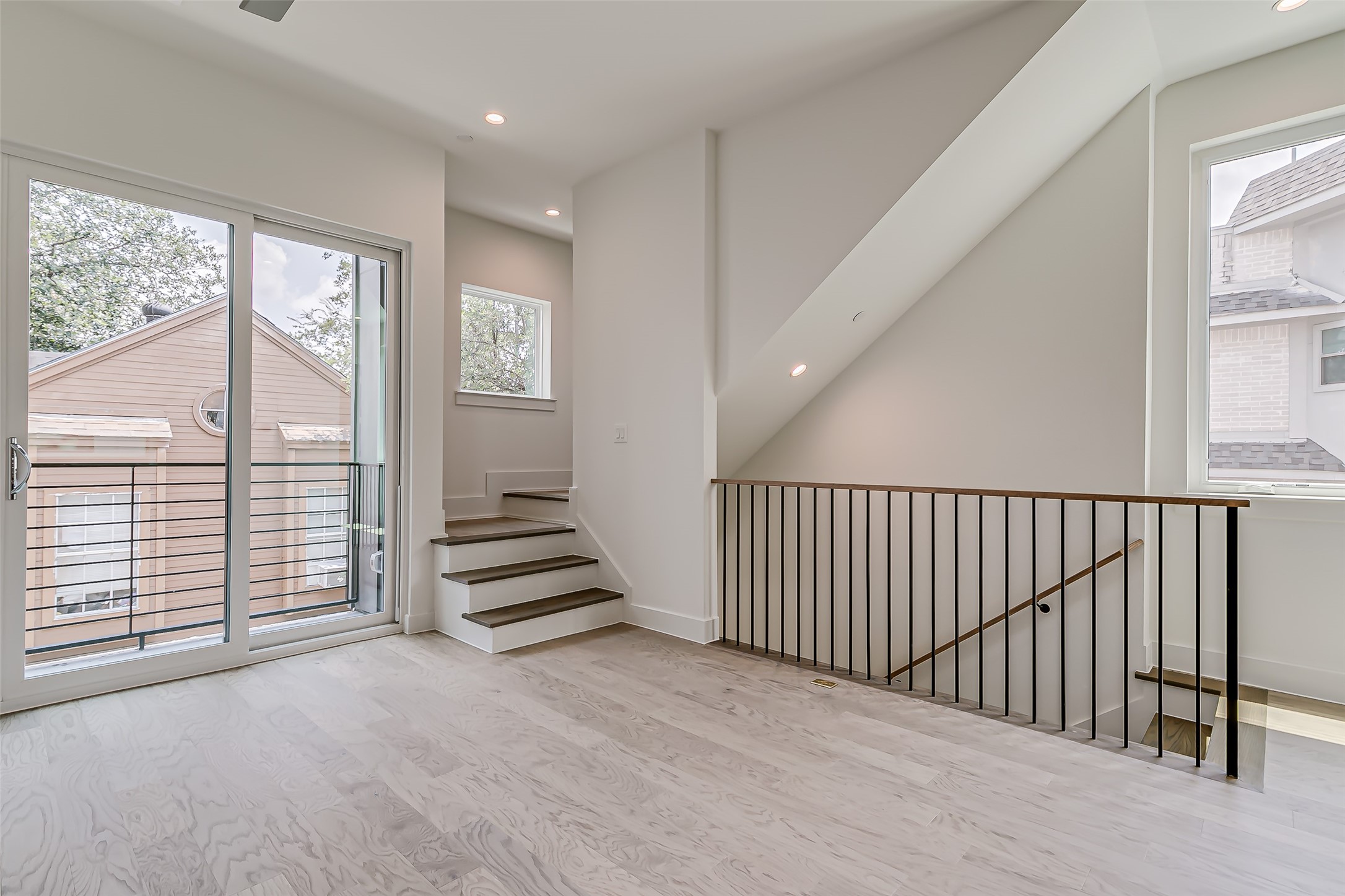 6028 Lewis Street Dallas TX 75206