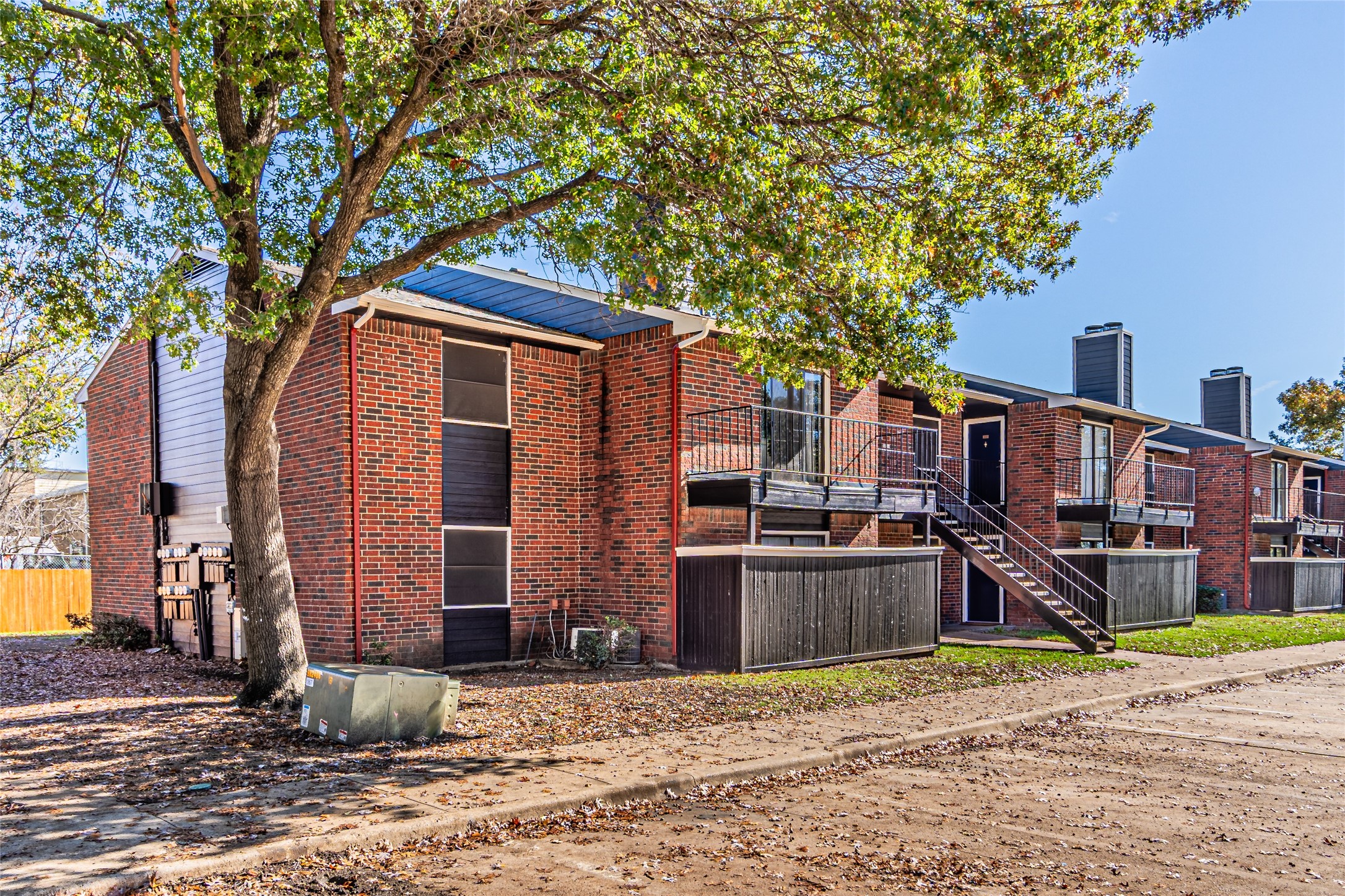 300 W Wintergreen Road Desoto TX 75115