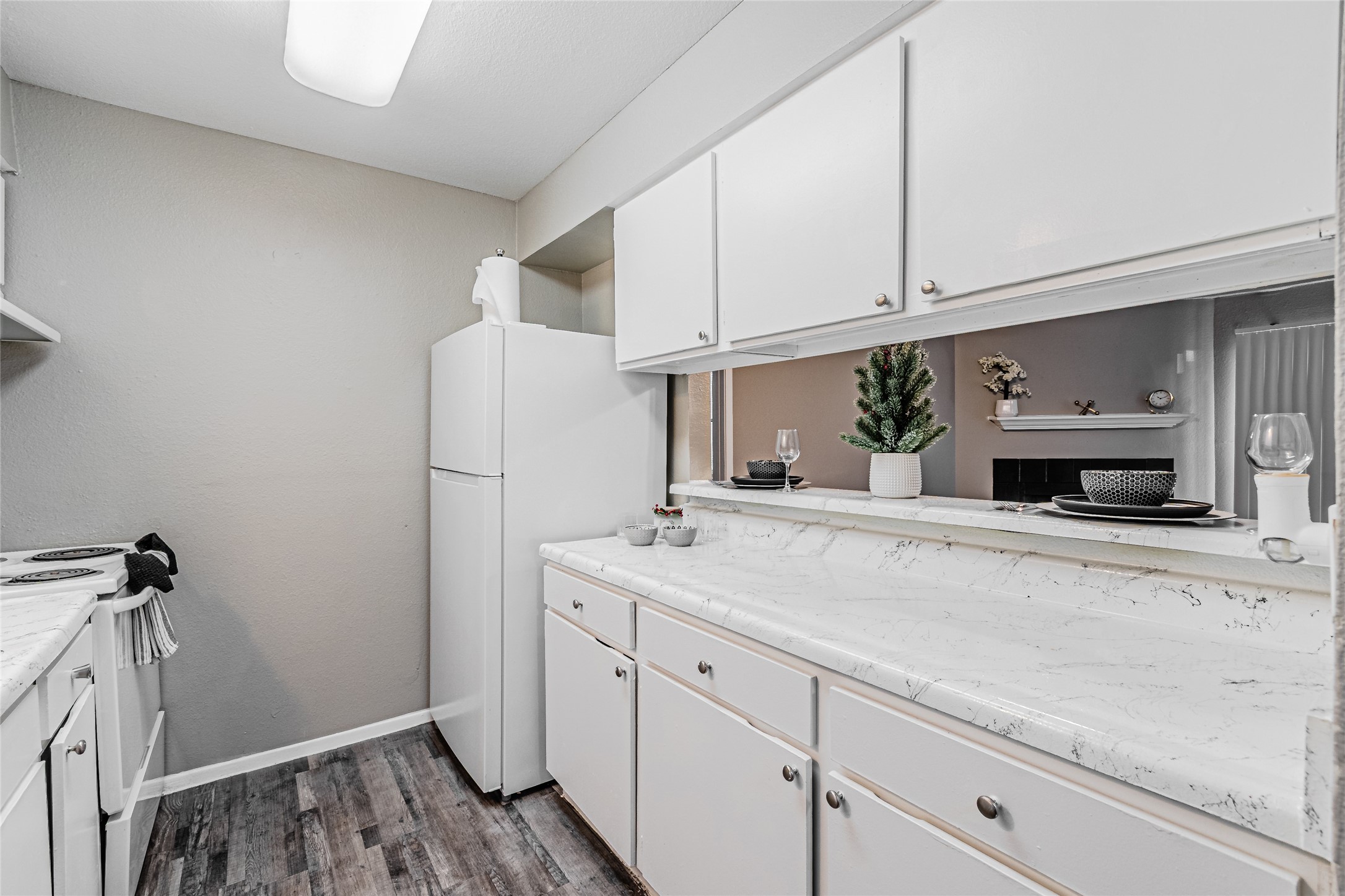 300 W Wintergreen Road Desoto TX 75115