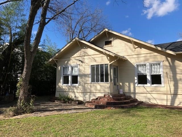 607 W Hunt Street Mckinney TX 75069