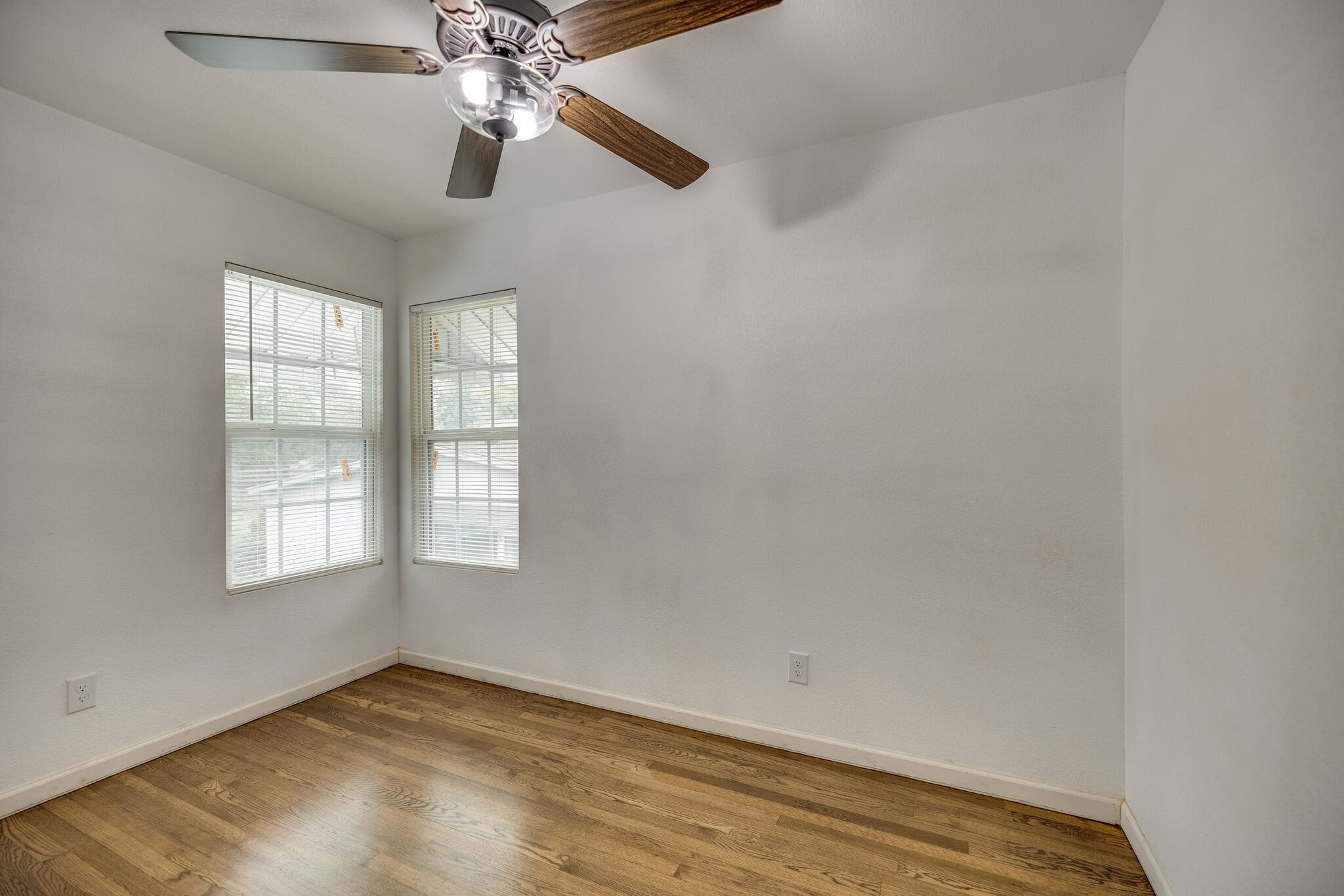 4313 Jerry Lane Haltom City TX 76117