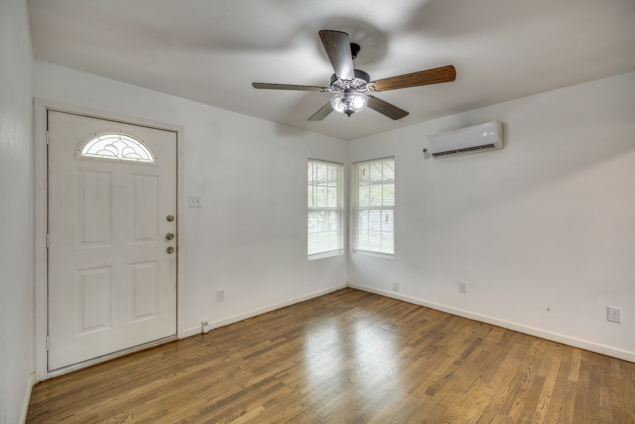 4313 Jerry Lane Haltom City TX 76117