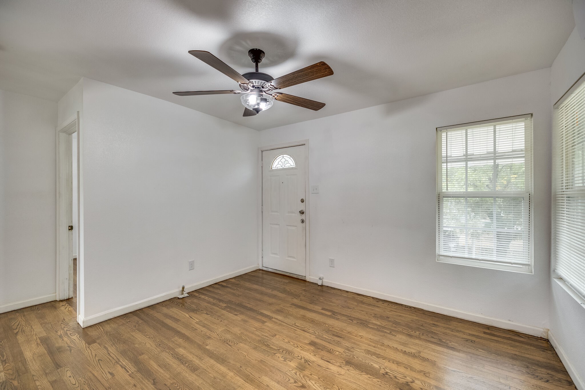 4313 Jerry Lane Haltom City TX 76117