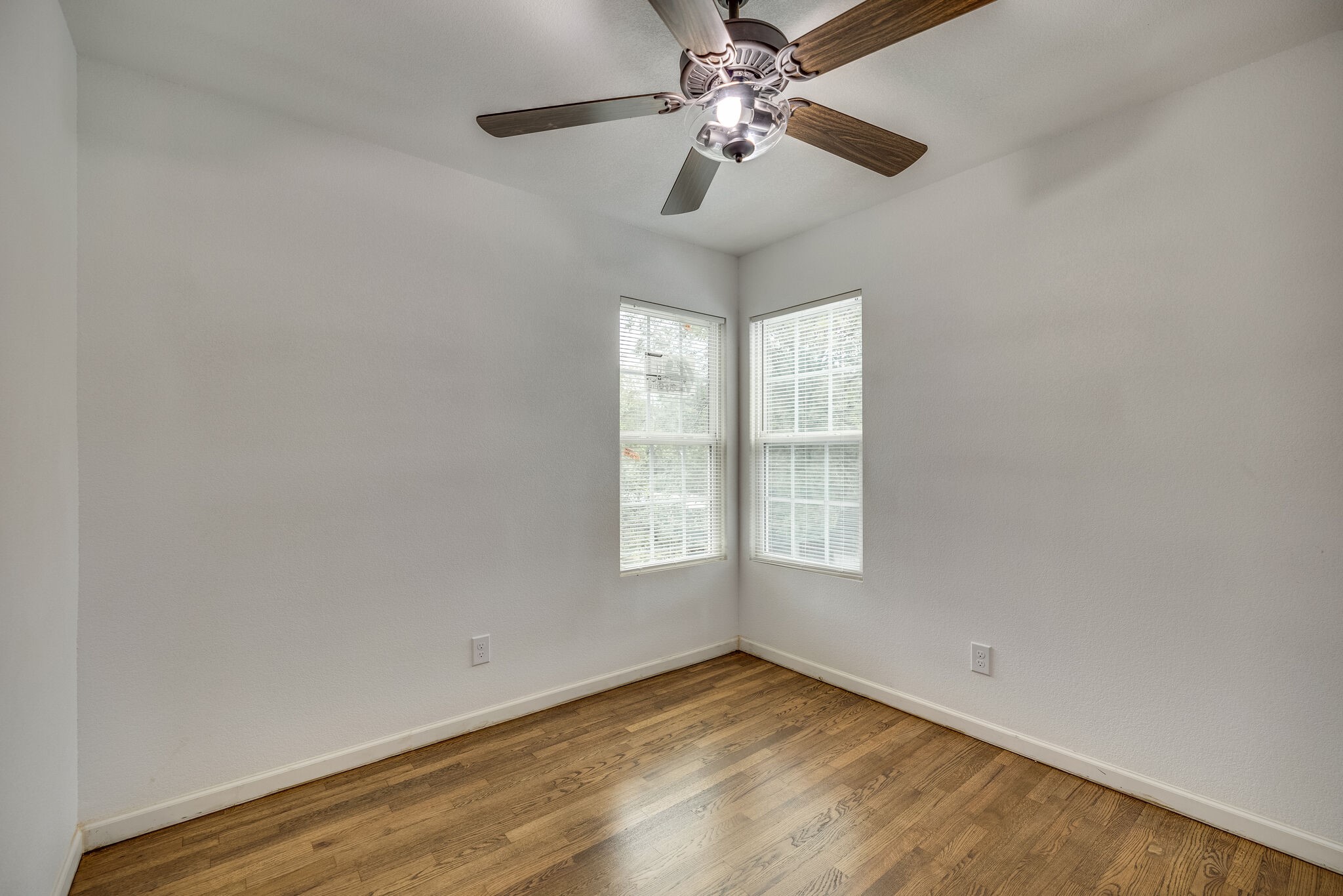4313 Jerry Lane Haltom City TX 76117
