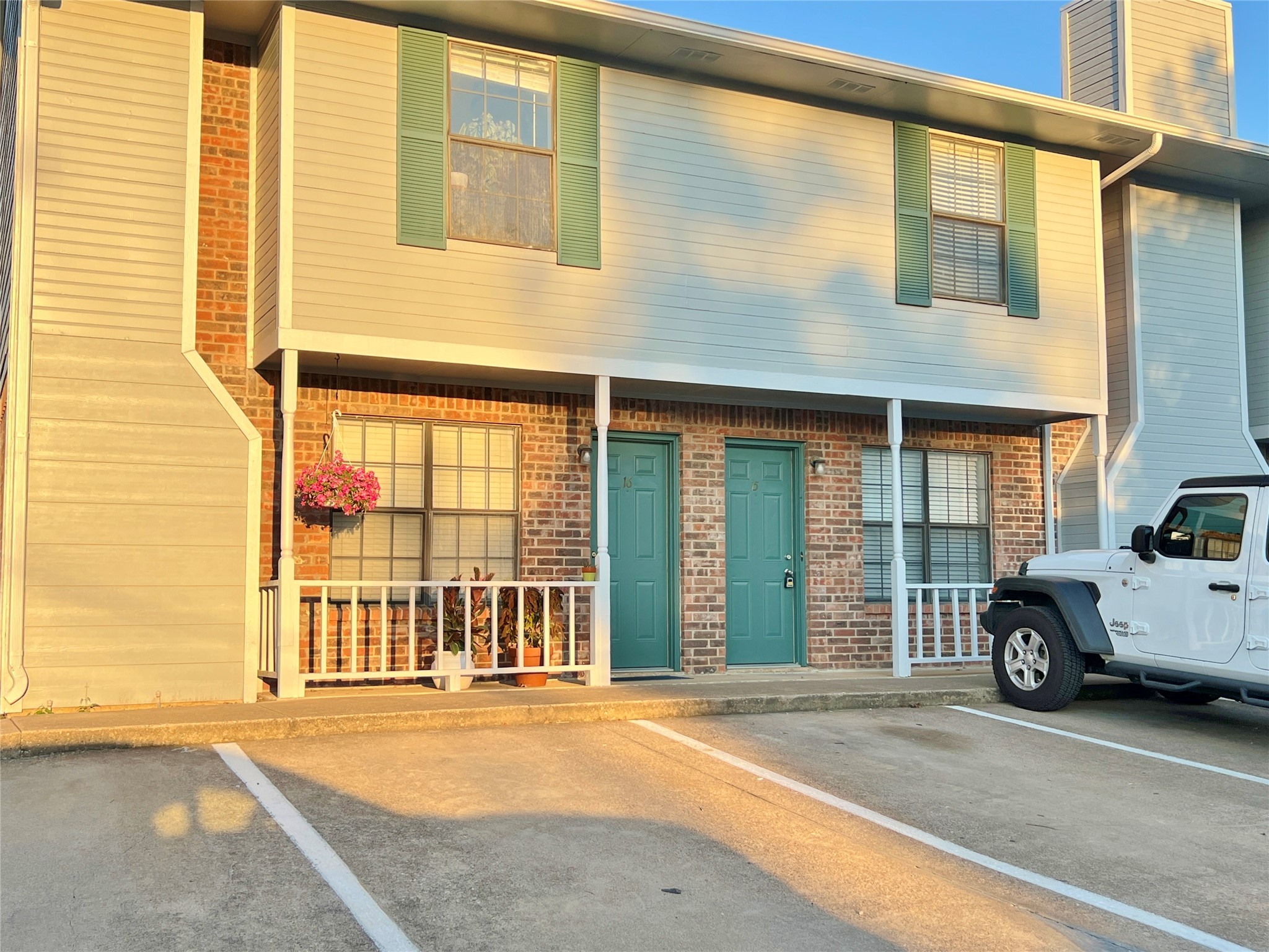 929 W Hickory Street Denton TX 76201