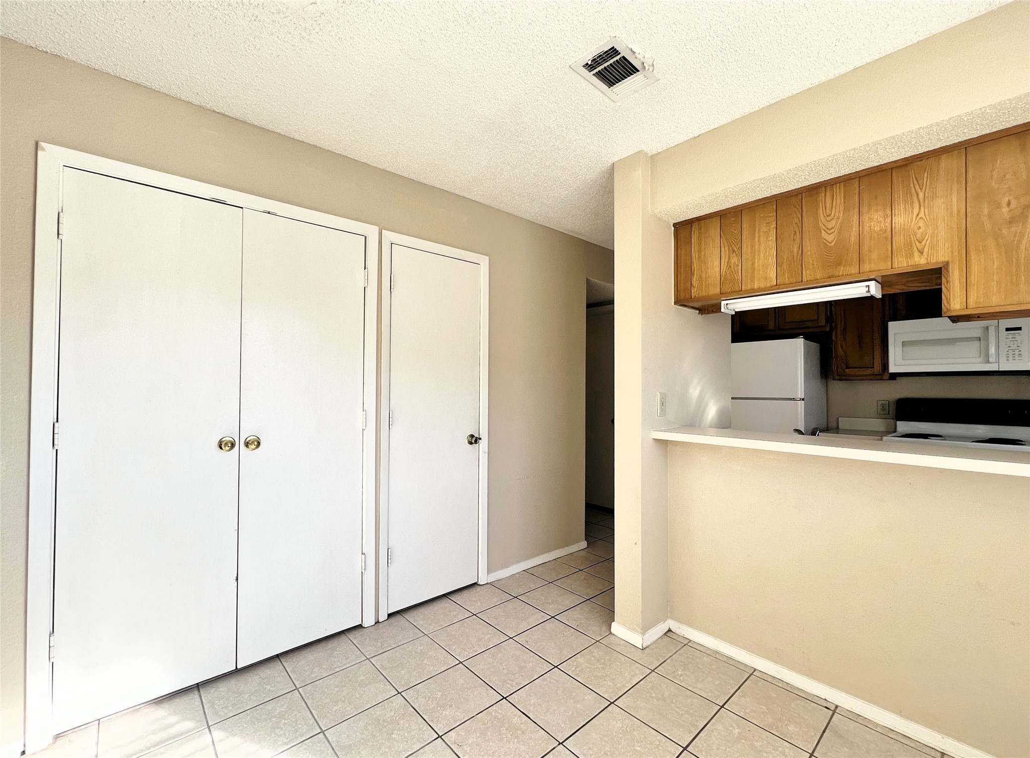 929 W Hickory Street Denton TX 76201
