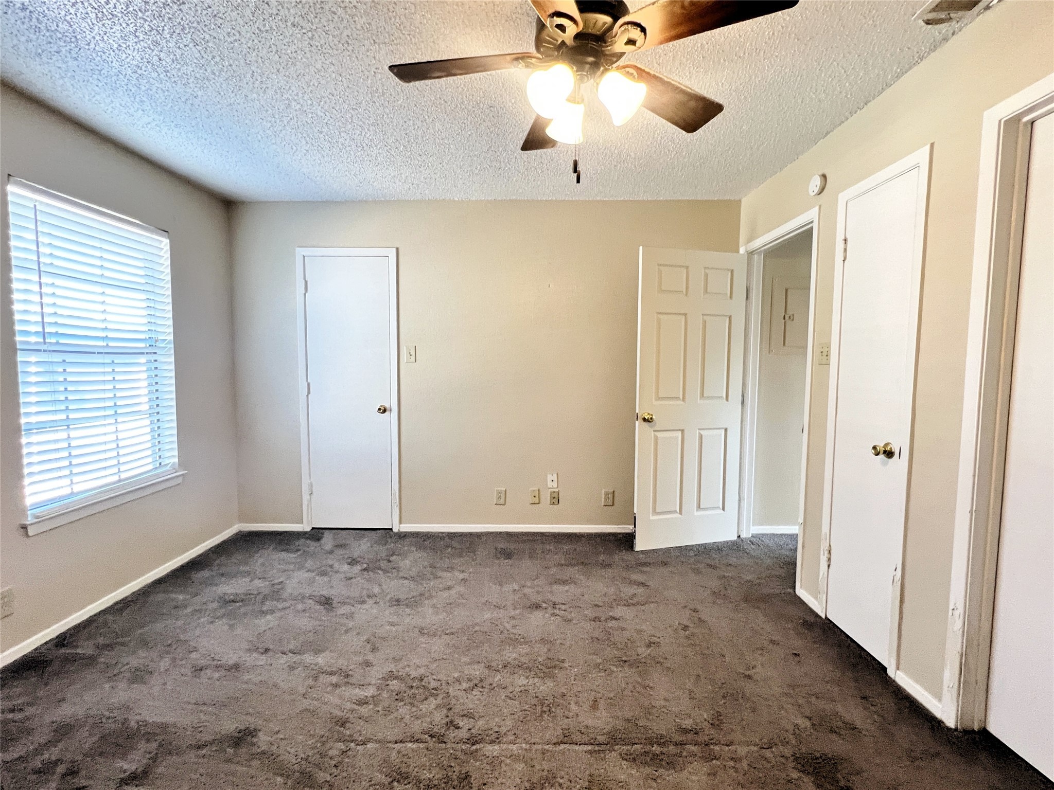 929 W Hickory Street Denton TX 76201