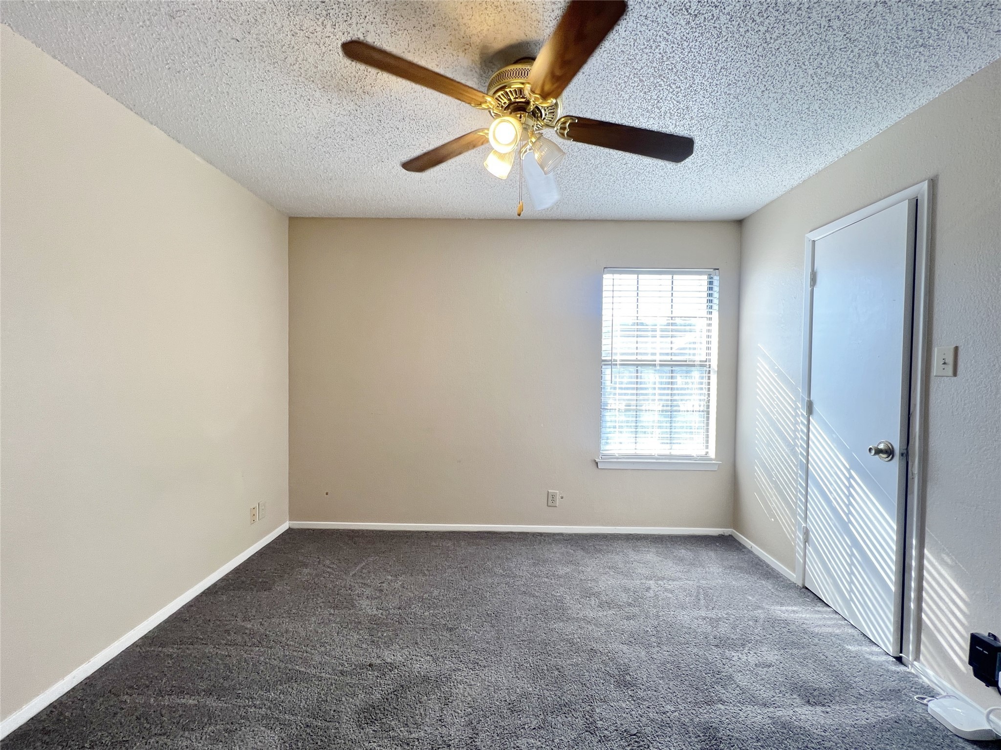 929 W Hickory Street Denton TX 76201