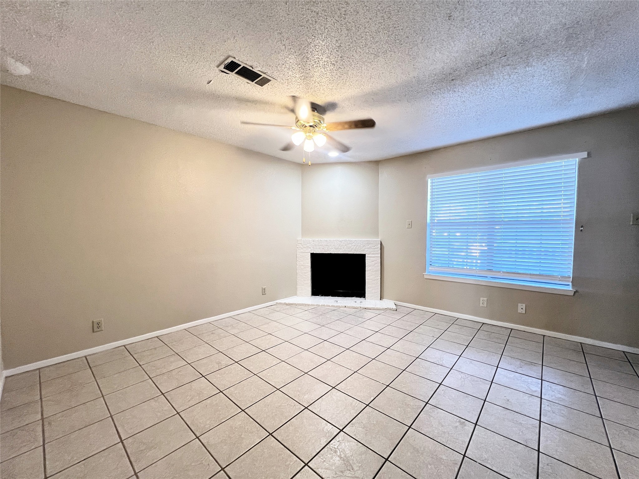 929 W Hickory Street Denton TX 76201