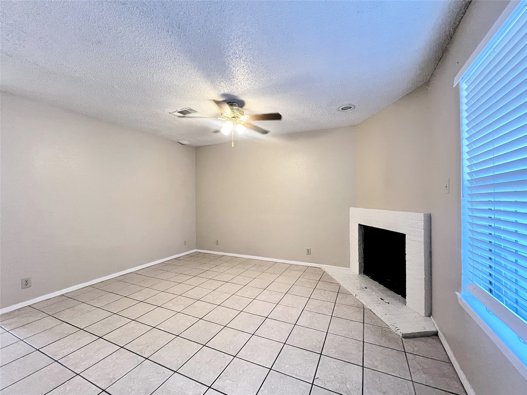 929 W Hickory Street Denton TX 76201