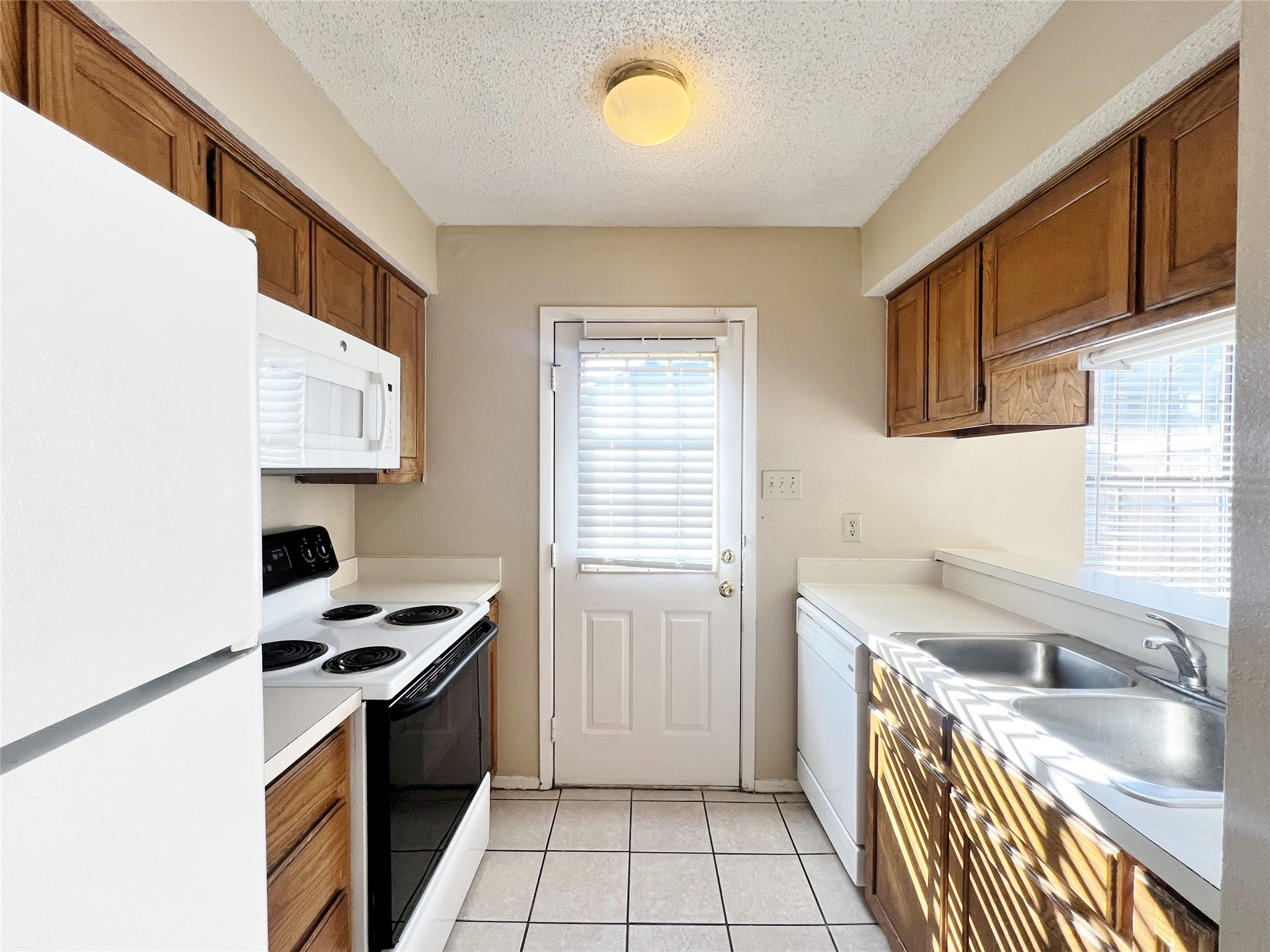 929 W Hickory Street Denton TX 76201