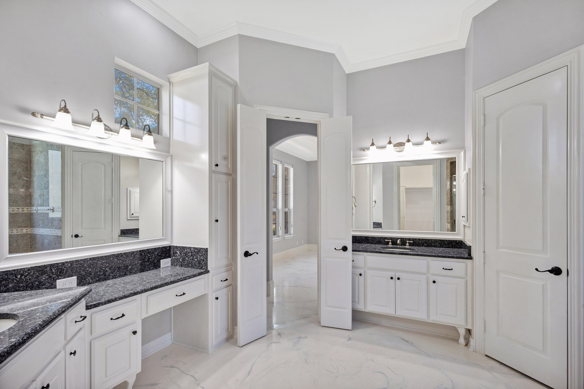 1004 Drake Drive Euless TX 76039