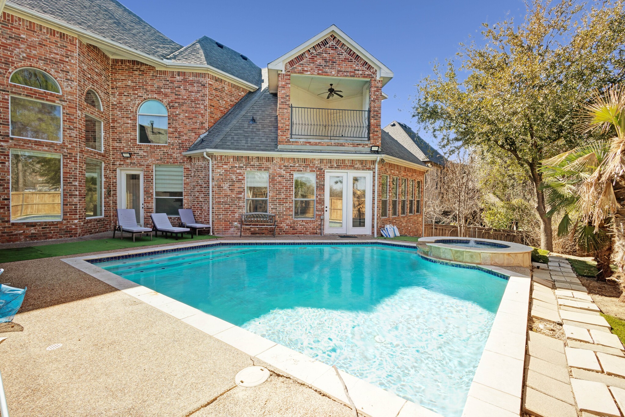 1004 Drake Drive Euless TX 76039