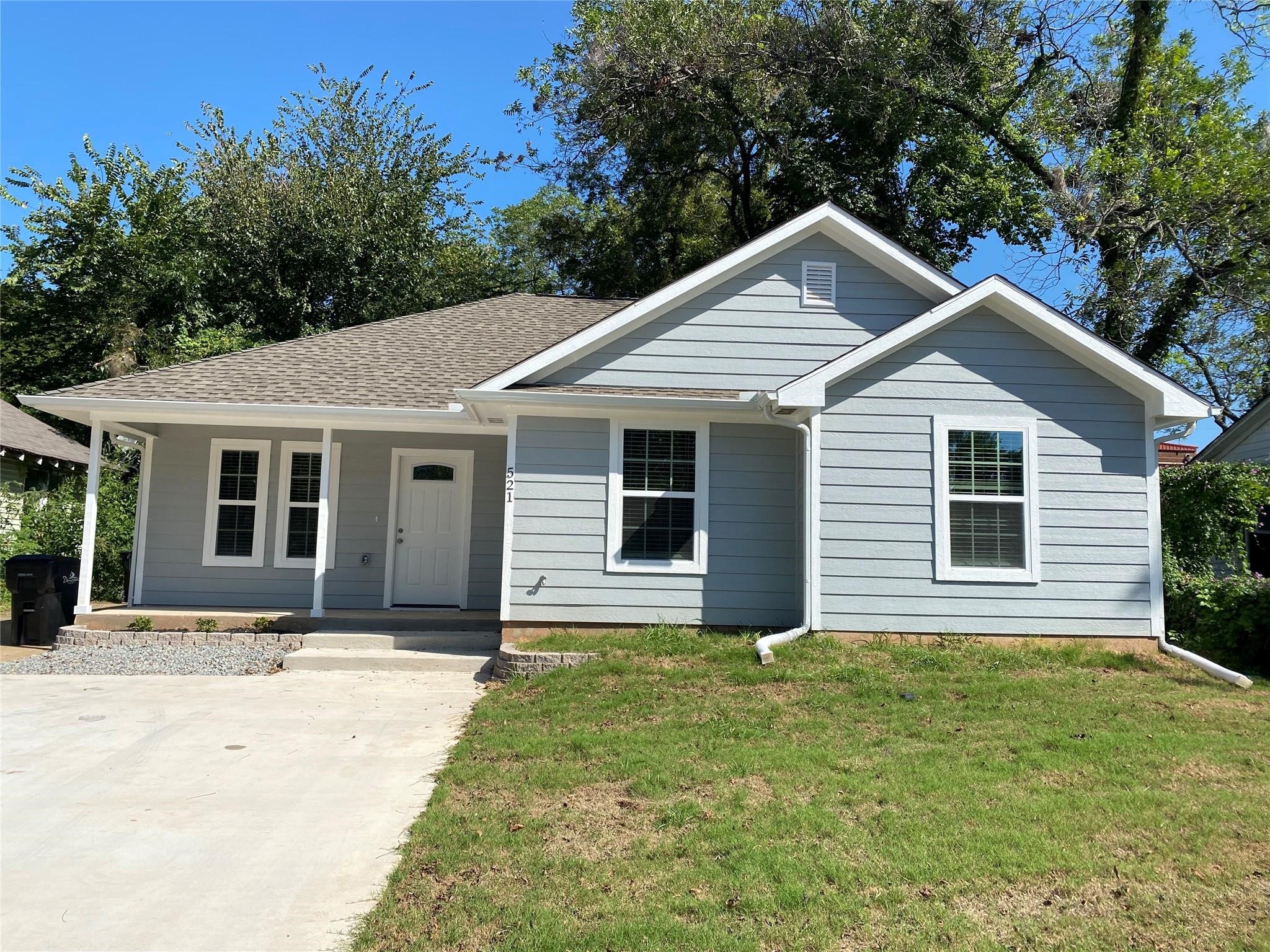 521 E Sears Street Denison TX 75021