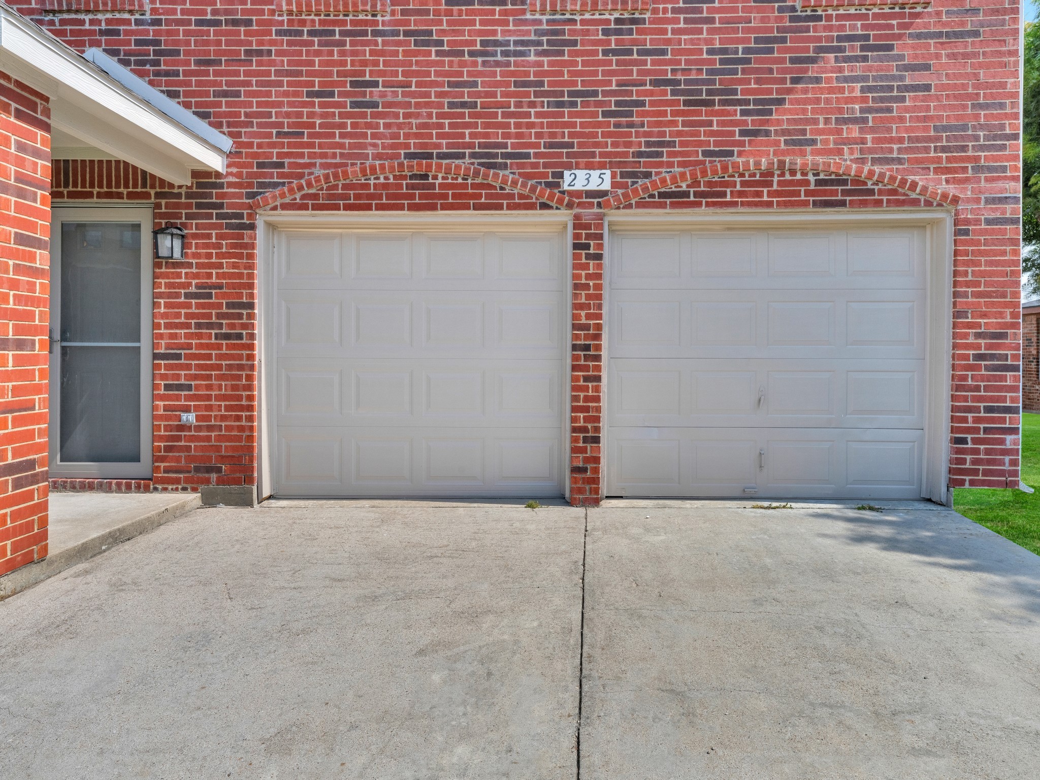 235 Yale Boulevard Glenn Heights TX 75154