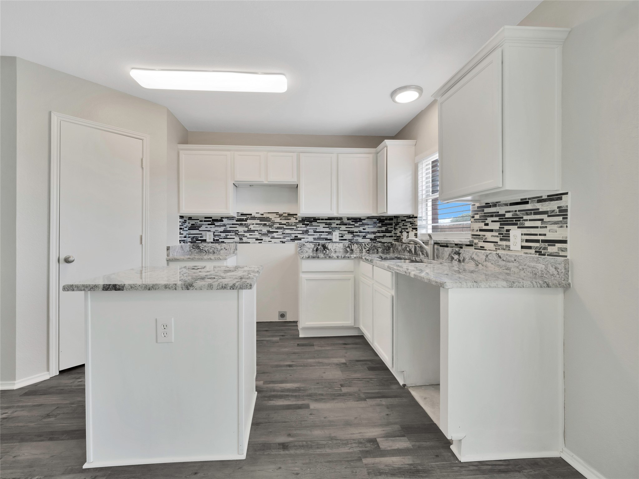 235 Yale Boulevard Glenn Heights TX 75154