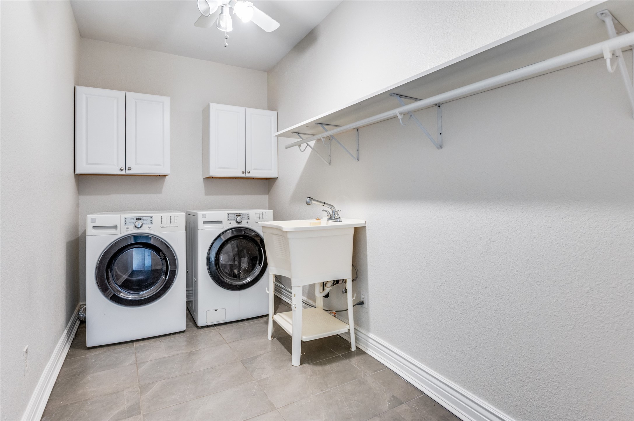 1631 Homewood Place Dallas TX 75224