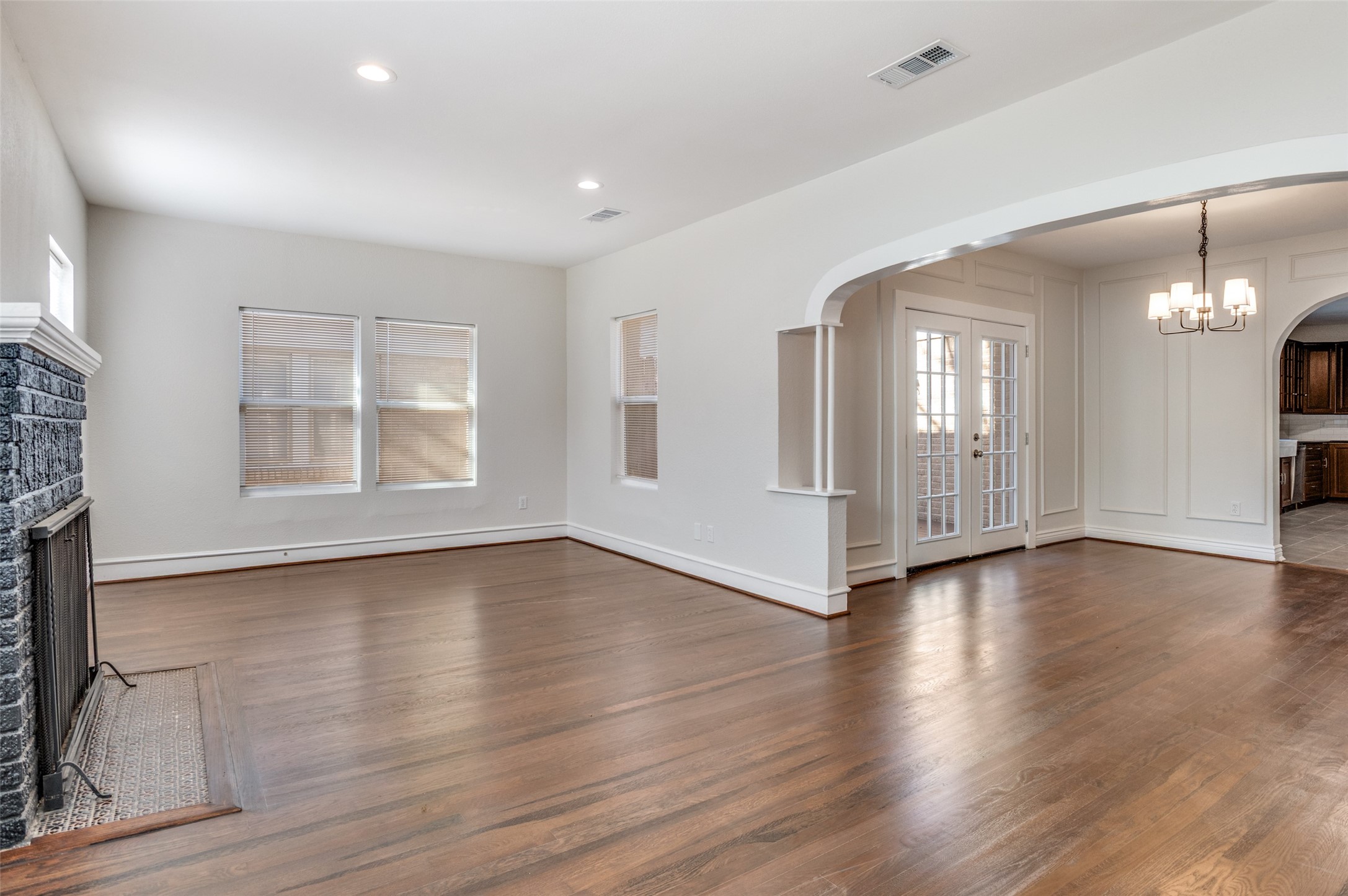 1631 Homewood Place Dallas TX 75224