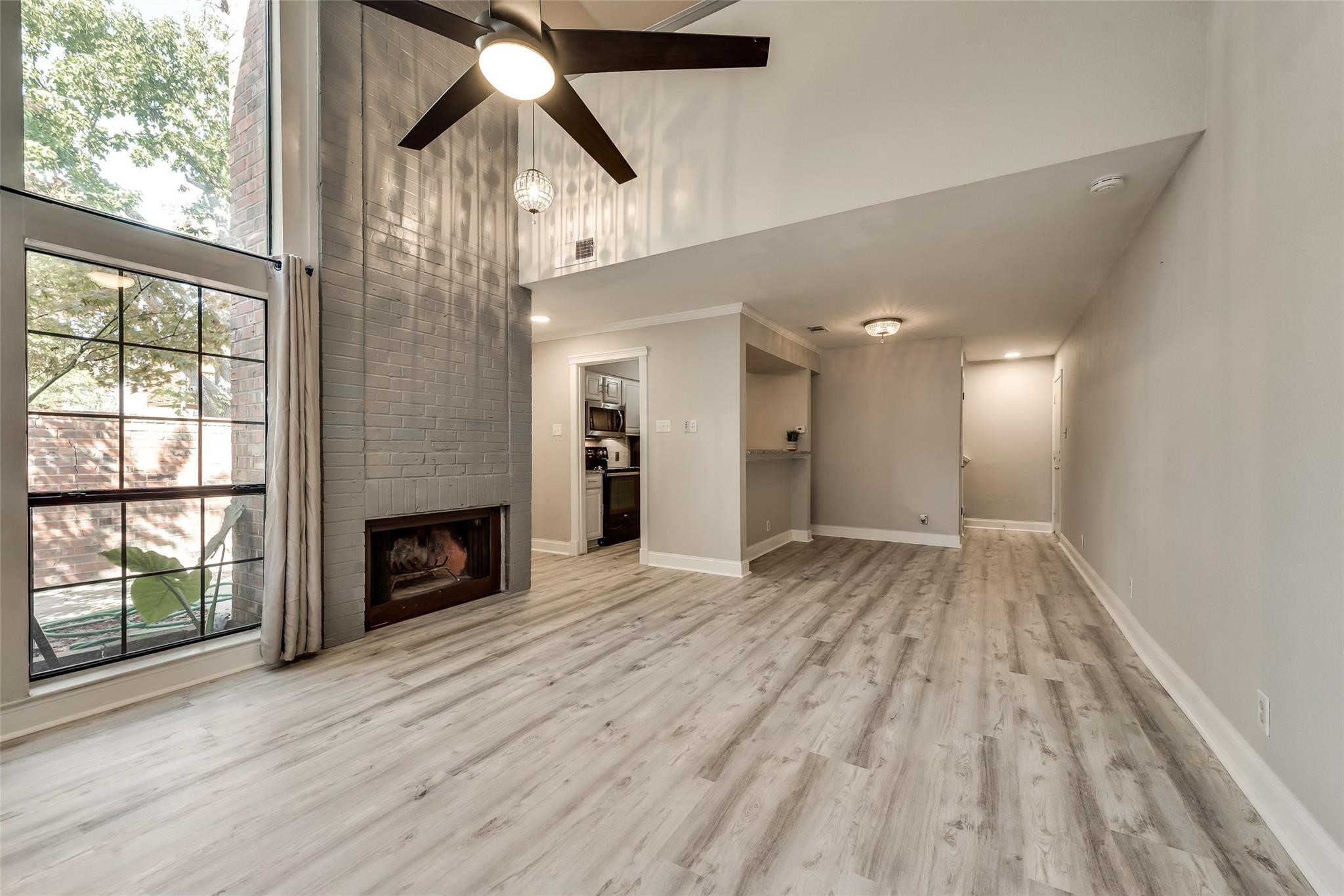 18240 Midway Road Dallas TX 75287