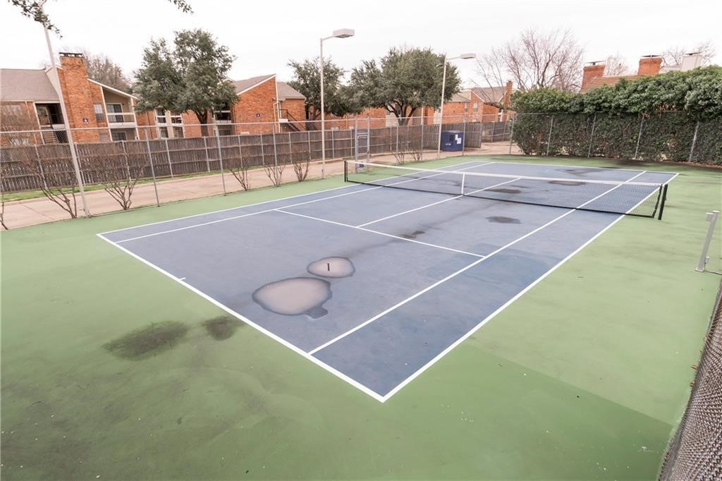 18240 Midway Road Dallas TX 75287
