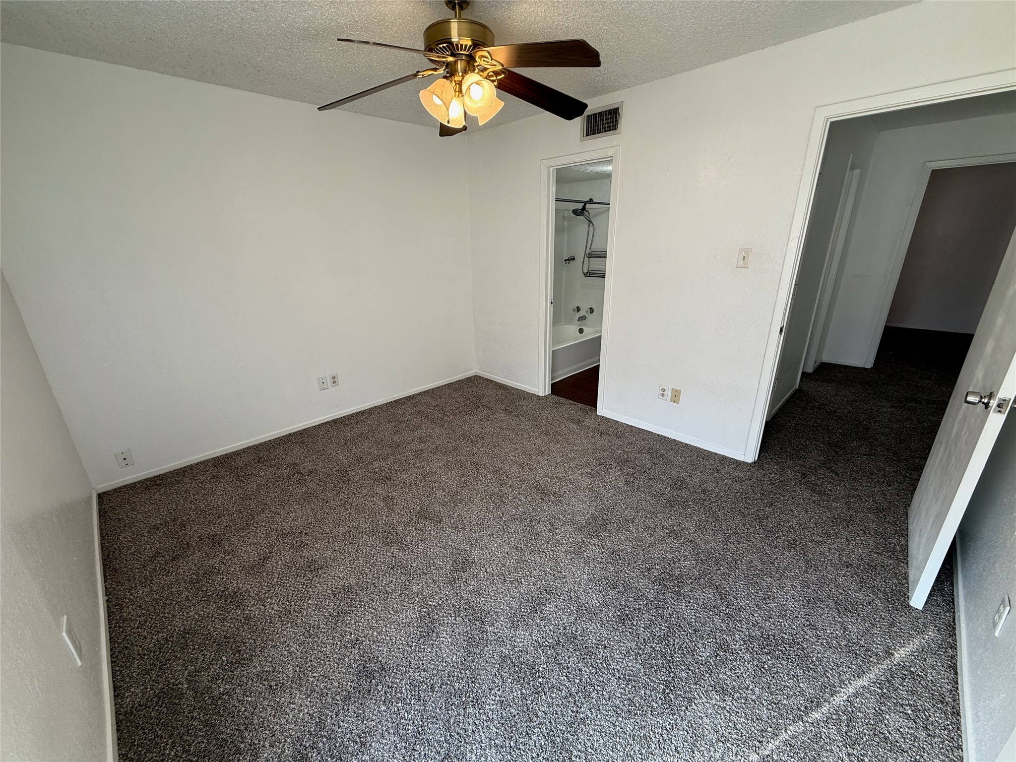 422 W 4th Street Kennedale TX 76060