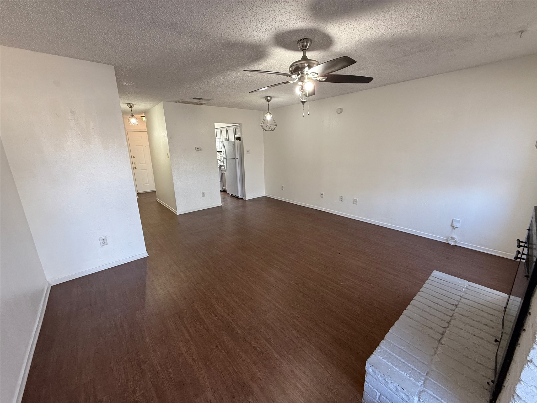 422 W 4th Street Kennedale TX 76060